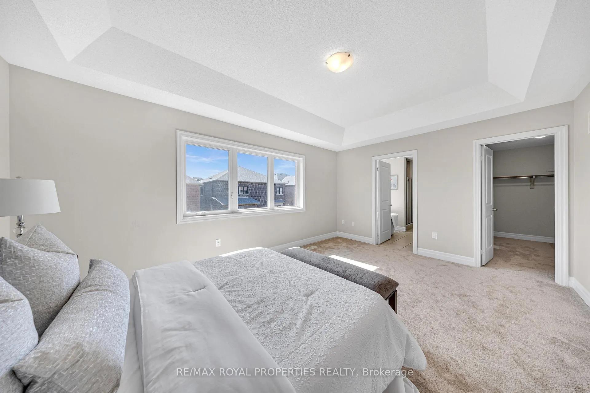 Photo 25 of 9 Micklefield Avenue, Whitby, Williamsburg — HOMEH