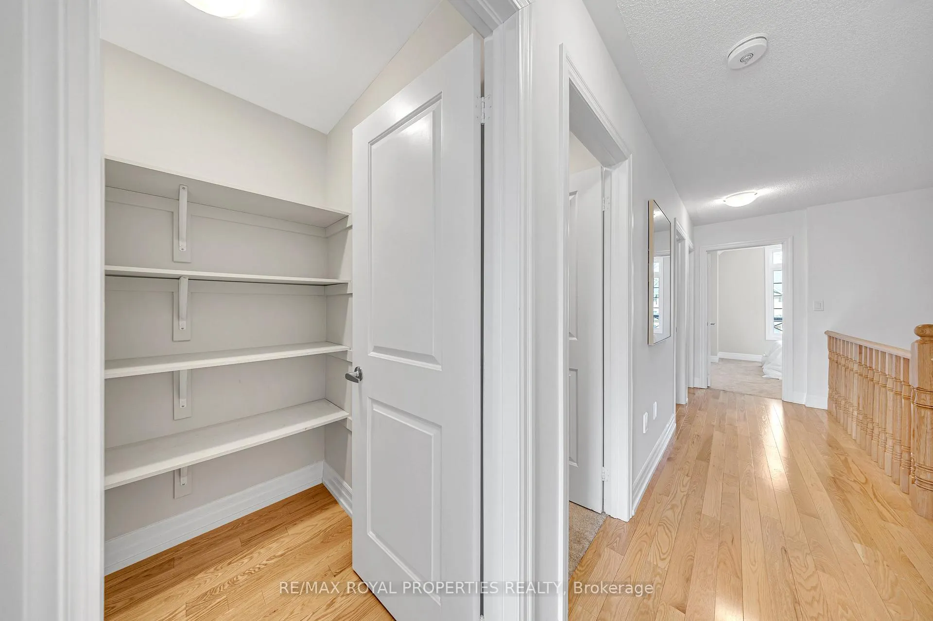 Photo 28 of 9 Micklefield Avenue, Whitby, Williamsburg — HOMEH