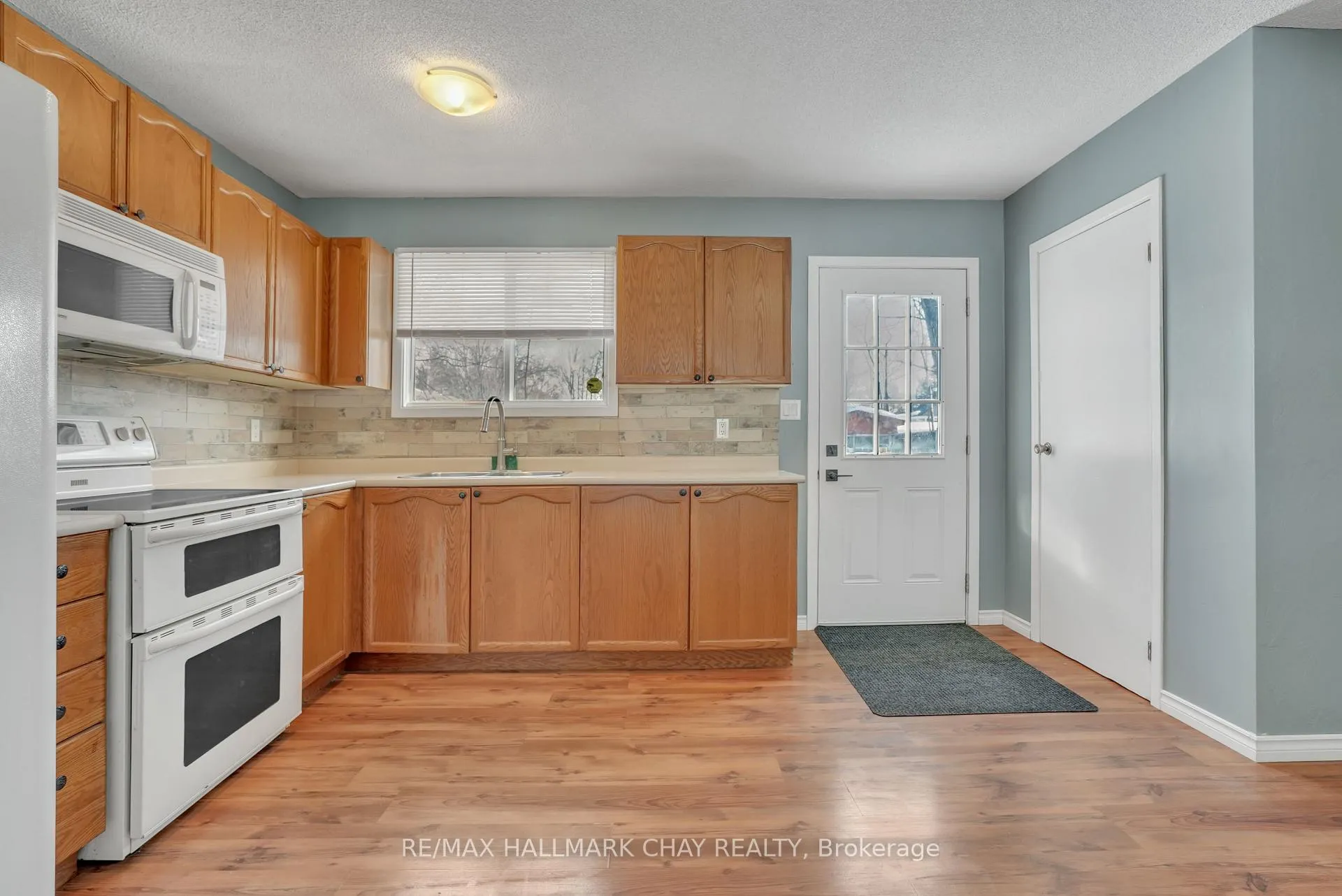 Photo 7 of 3403 Coronation Avenue, Severn, West Shore — HOMEH