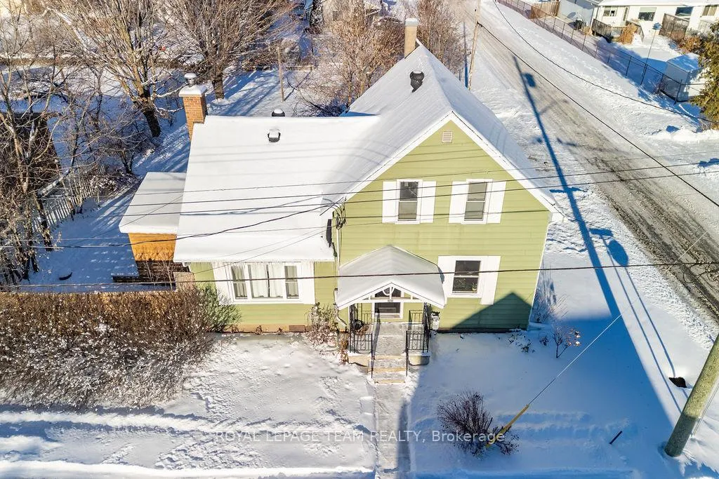 Photo 1 of 212 Prince Street W, Renfrew — HOMEH