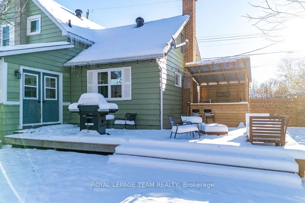 Photo 4 of 212 Prince Street W, Renfrew — HOMEH