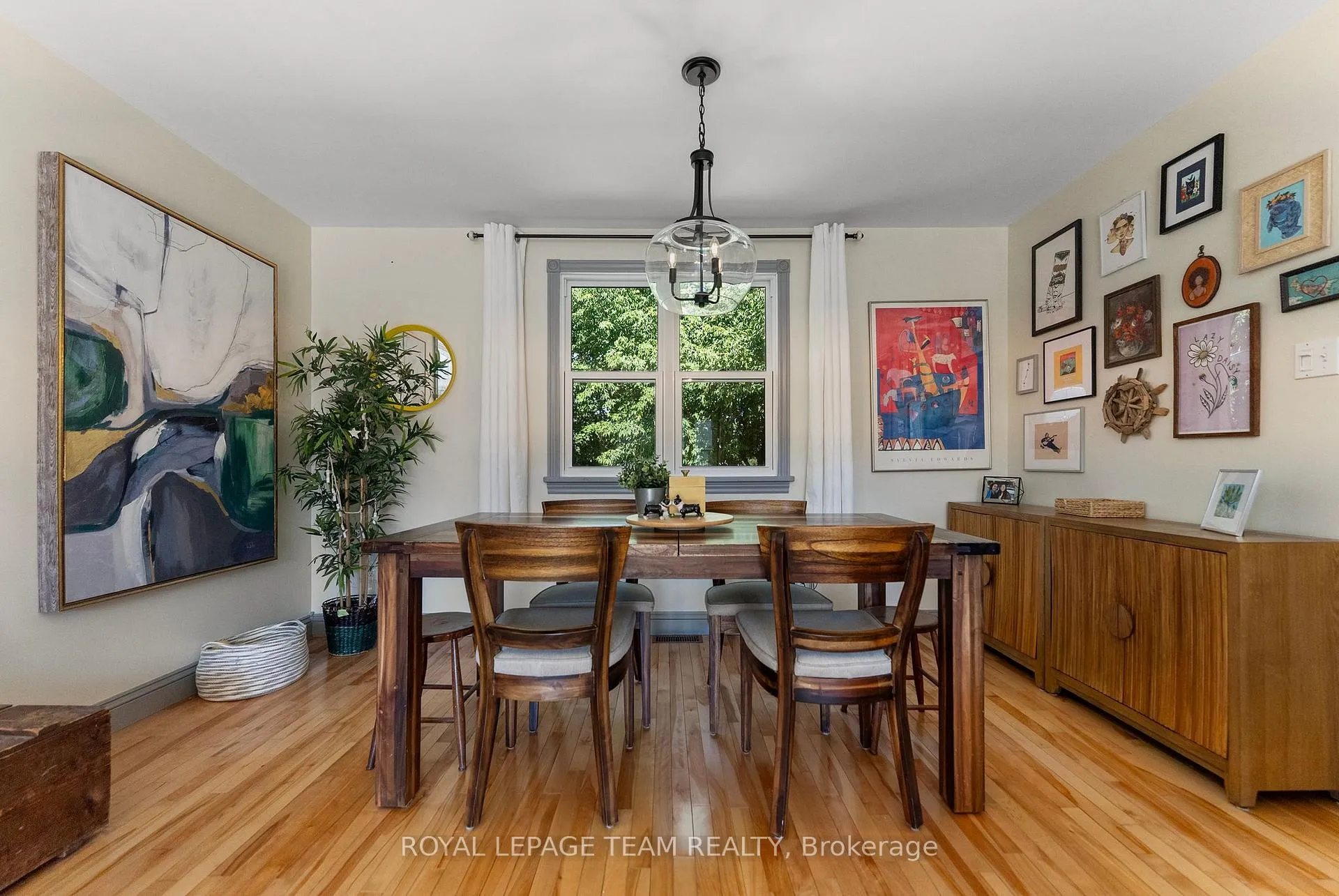 Photo 10 of 212 Prince Street W, Renfrew — HOMEH