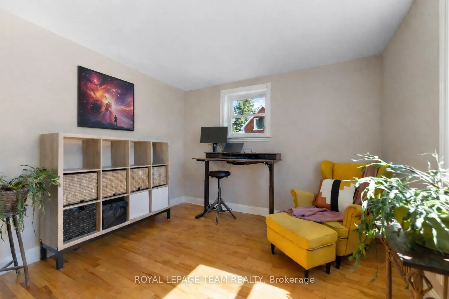 Photo 15 of 212 Prince Street W, Renfrew — HOMEH