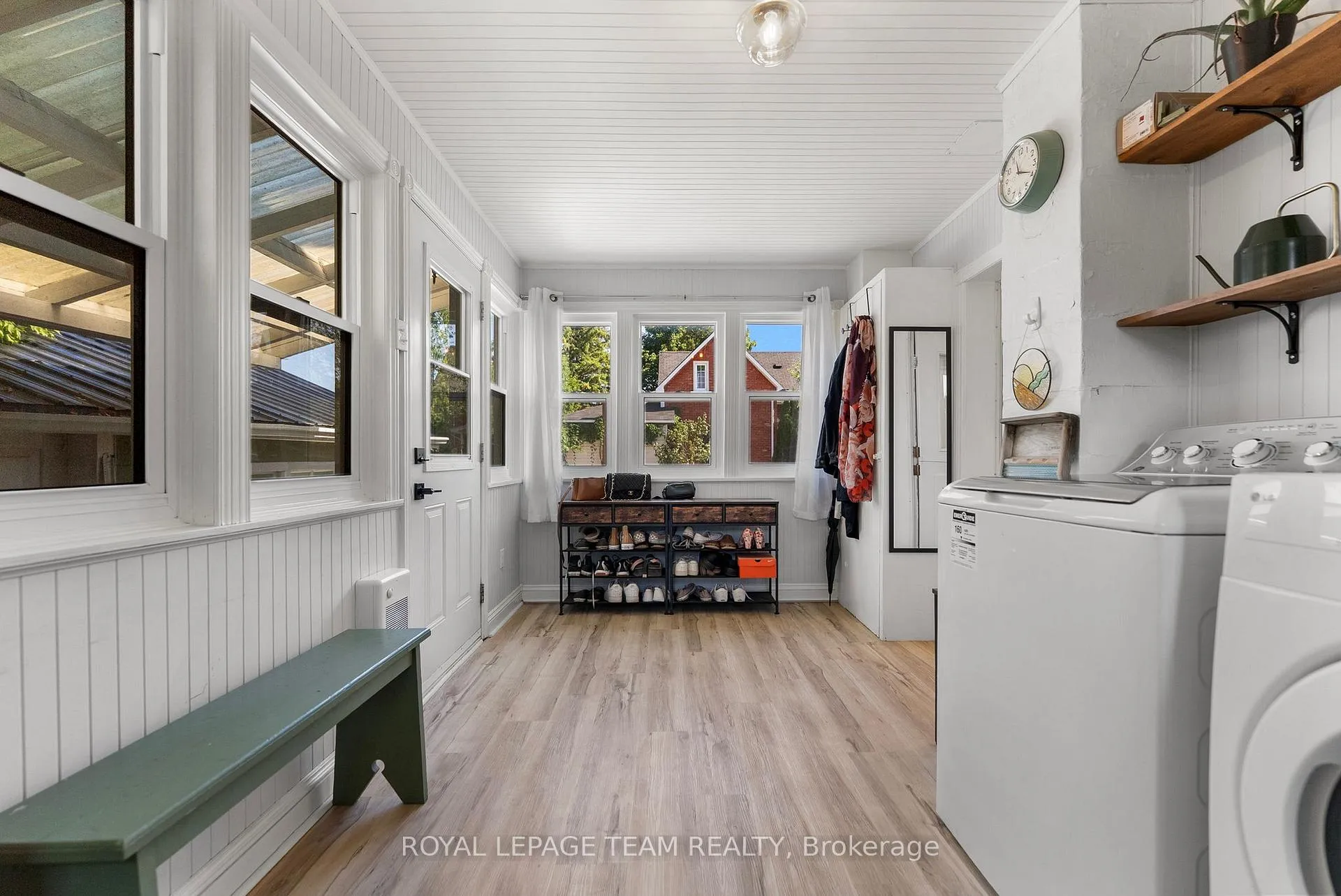 Photo 17 of 212 Prince Street W, Renfrew — HOMEH