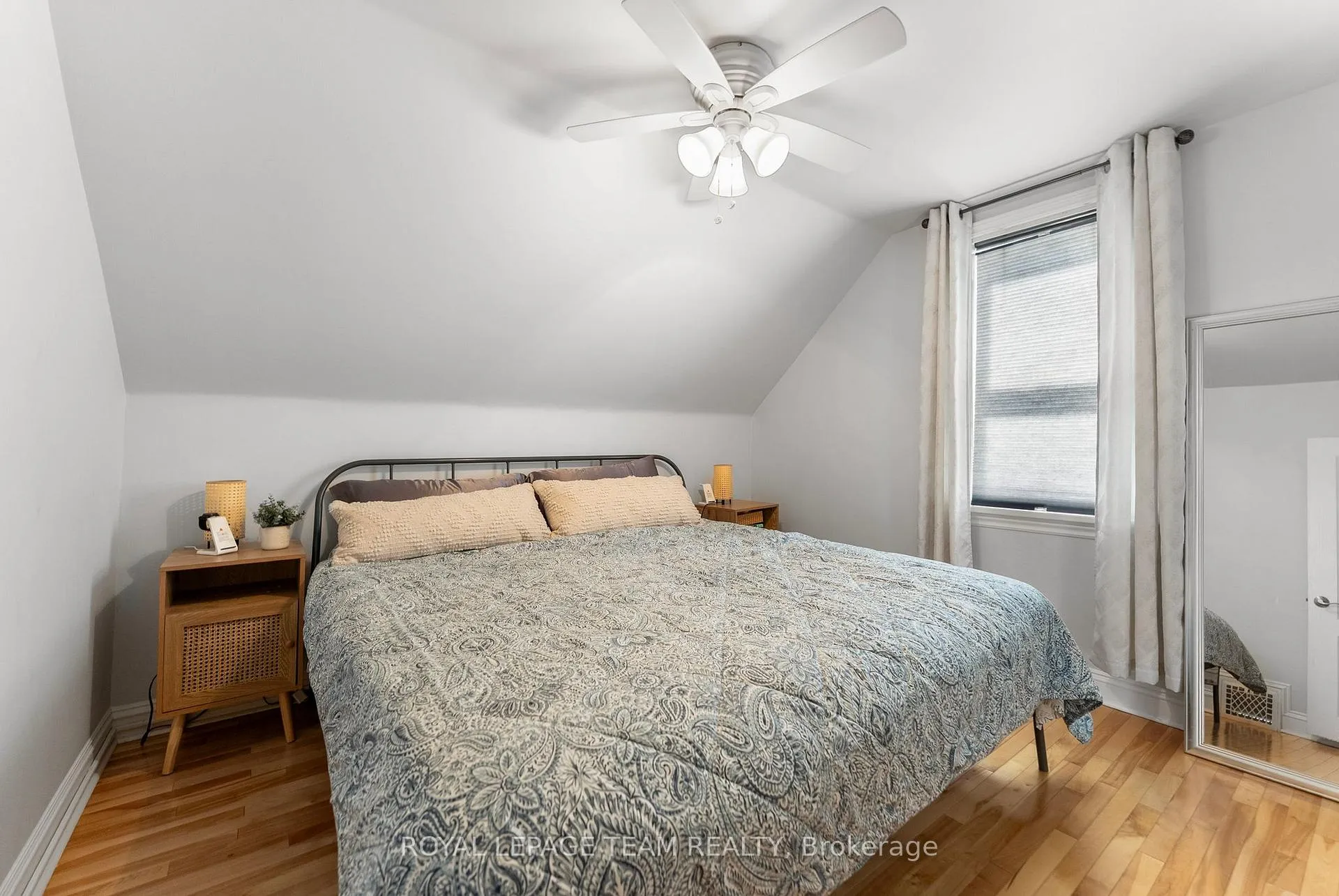 Photo 19 of 212 Prince Street W, Renfrew — HOMEH