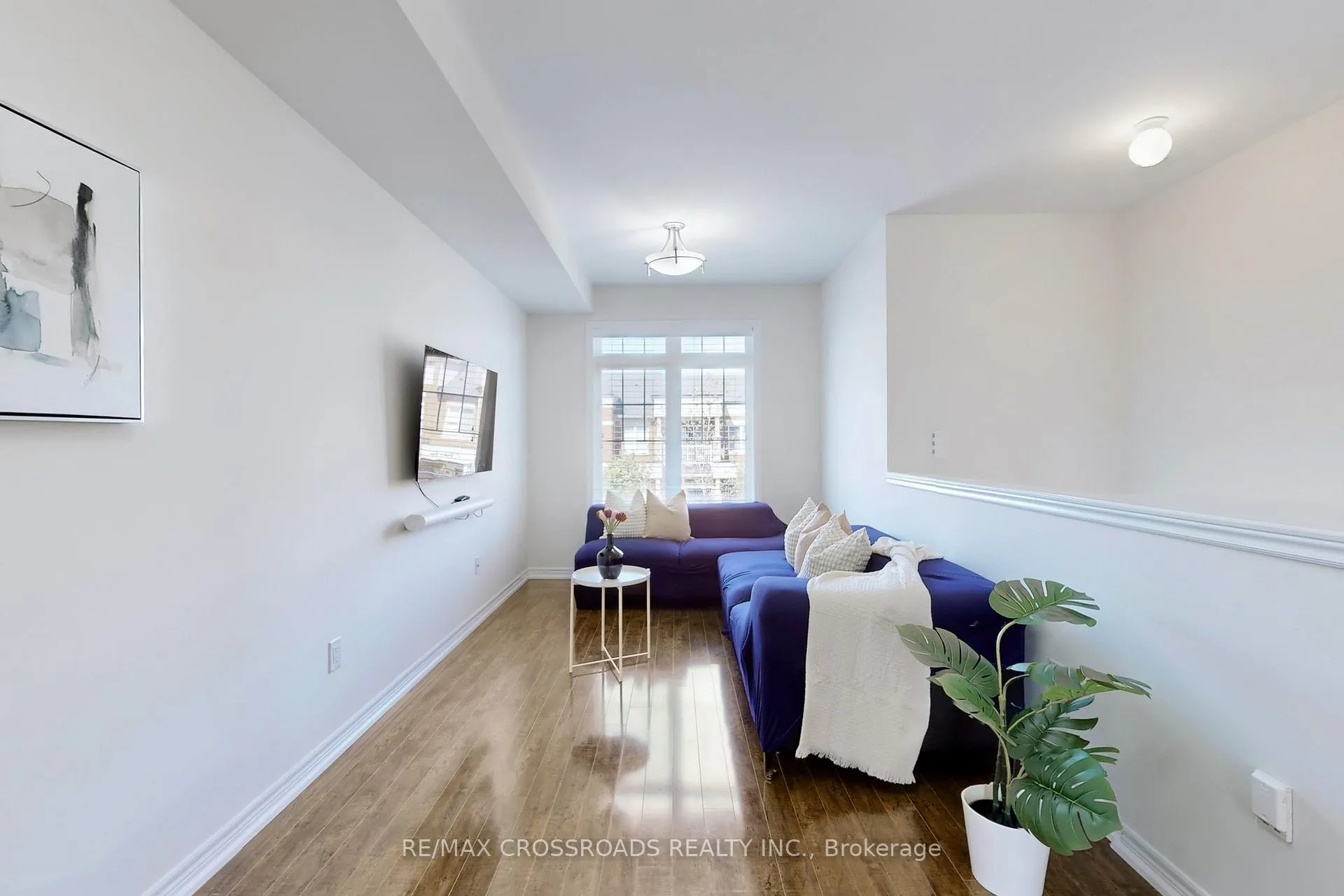 Photo 6 of 7 Gadani Drive, Markham, Greensborough — HOMEH