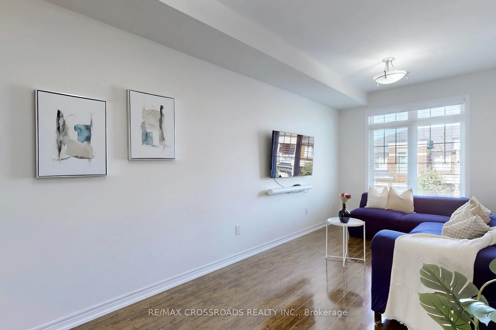 Photo 7 of 7 Gadani Drive, Markham, Greensborough — HOMEH