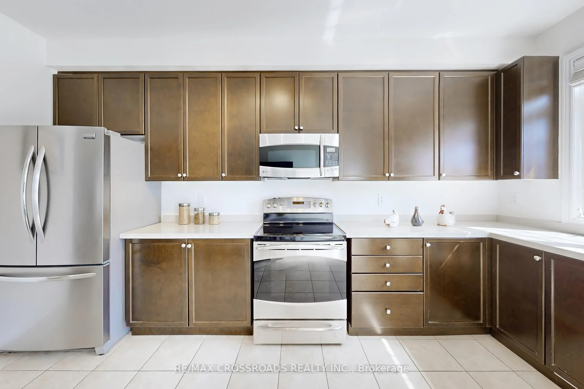 Photo 10 of 7 Gadani Drive, Markham, Greensborough — HOMEH