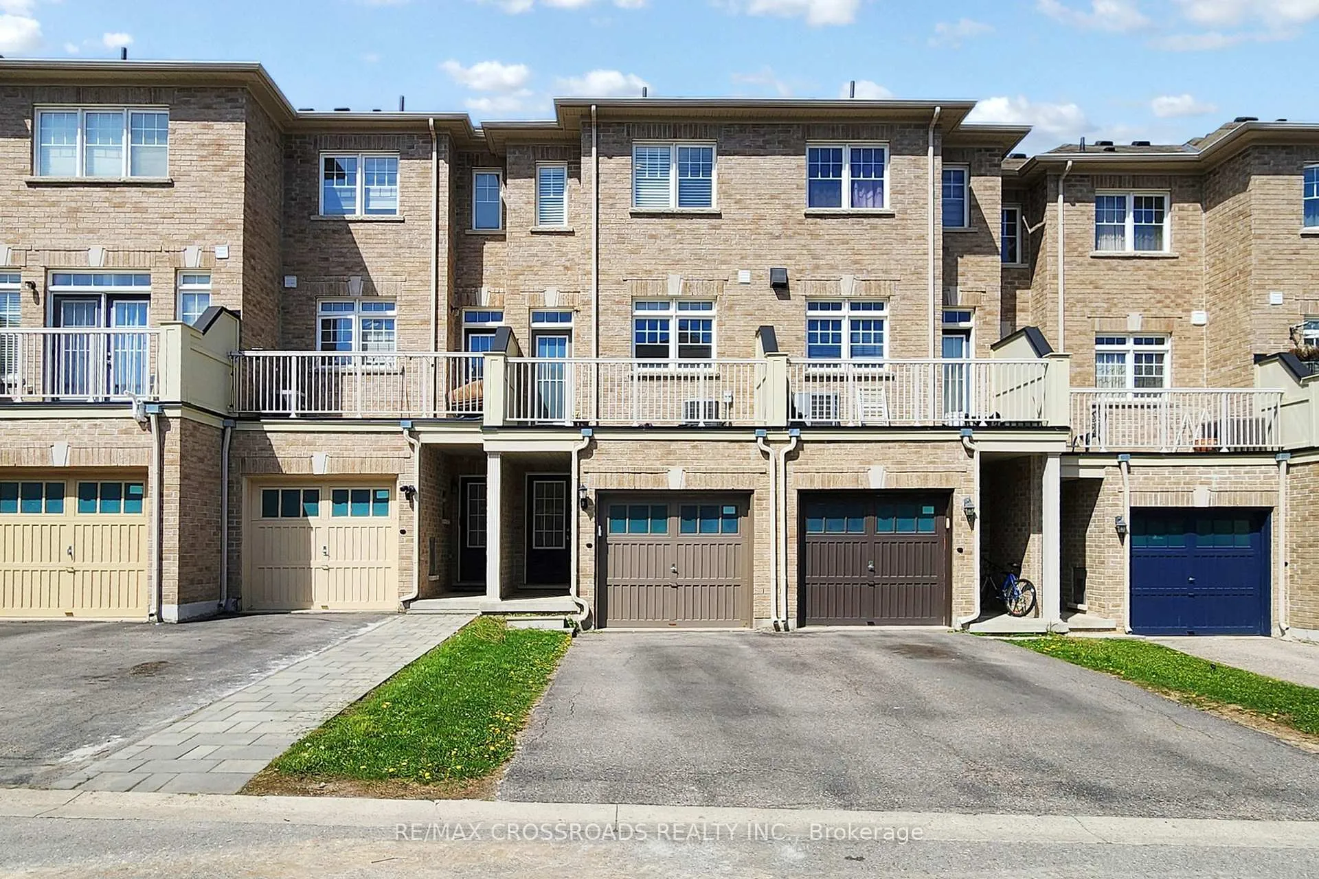 Photo 46 of 7 Gadani Drive, Markham, Greensborough — HOMEH
