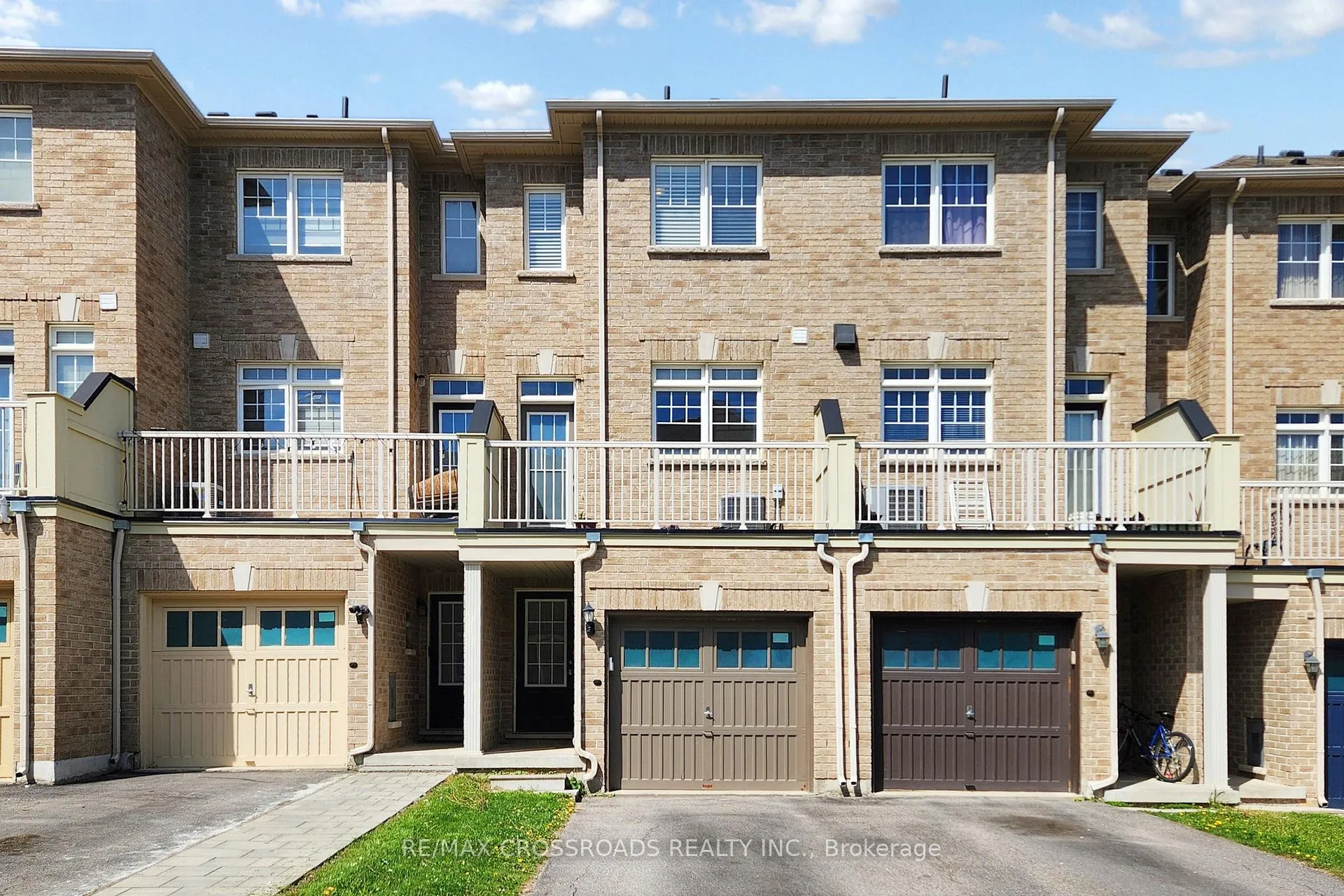 Photo 47 of 7 Gadani Drive, Markham, Greensborough — HOMEH