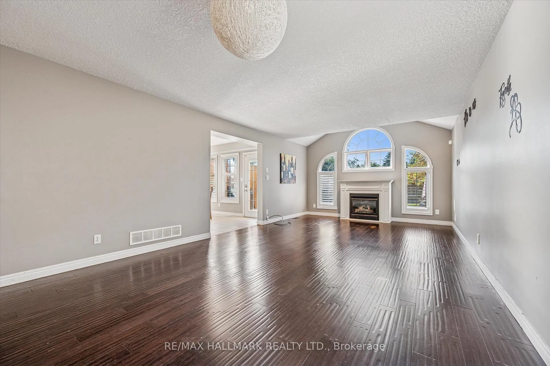 Photo 6 of 503 Brigantine Drive, Waterloo — HOMEH