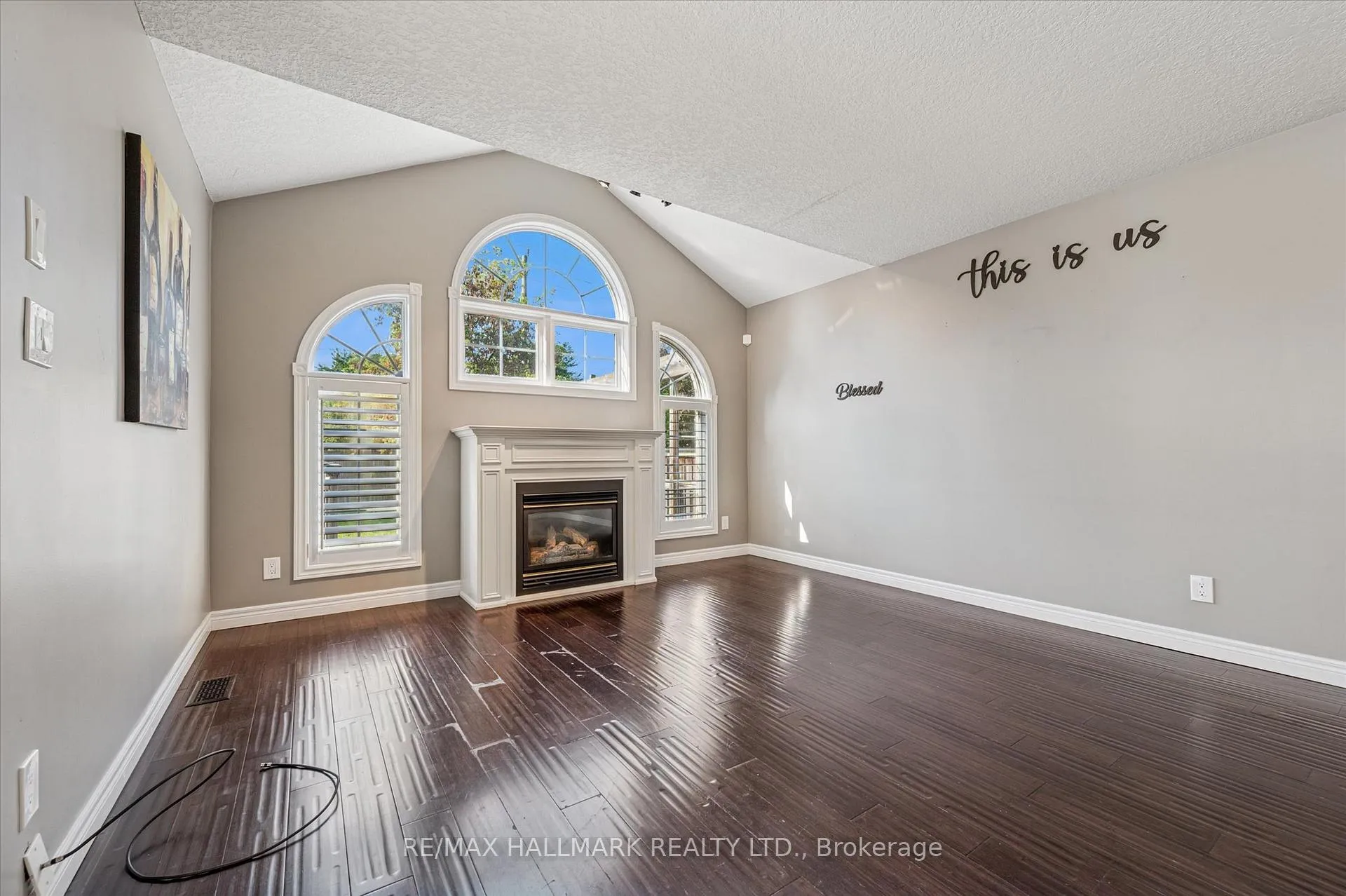 Photo 7 of 503 Brigantine Drive, Waterloo — HOMEH