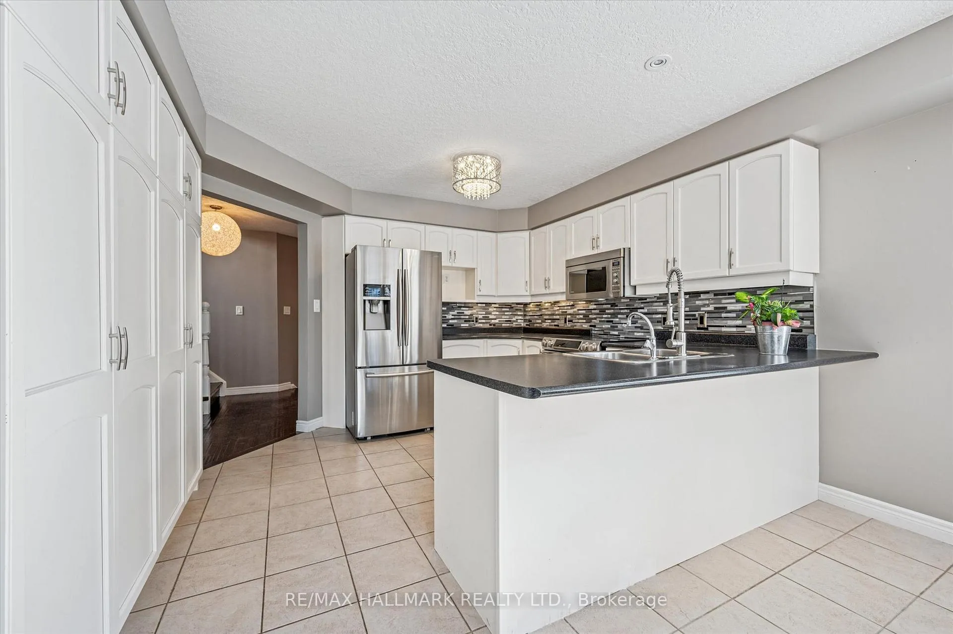 Photo 10 of 503 Brigantine Drive, Waterloo — HOMEH