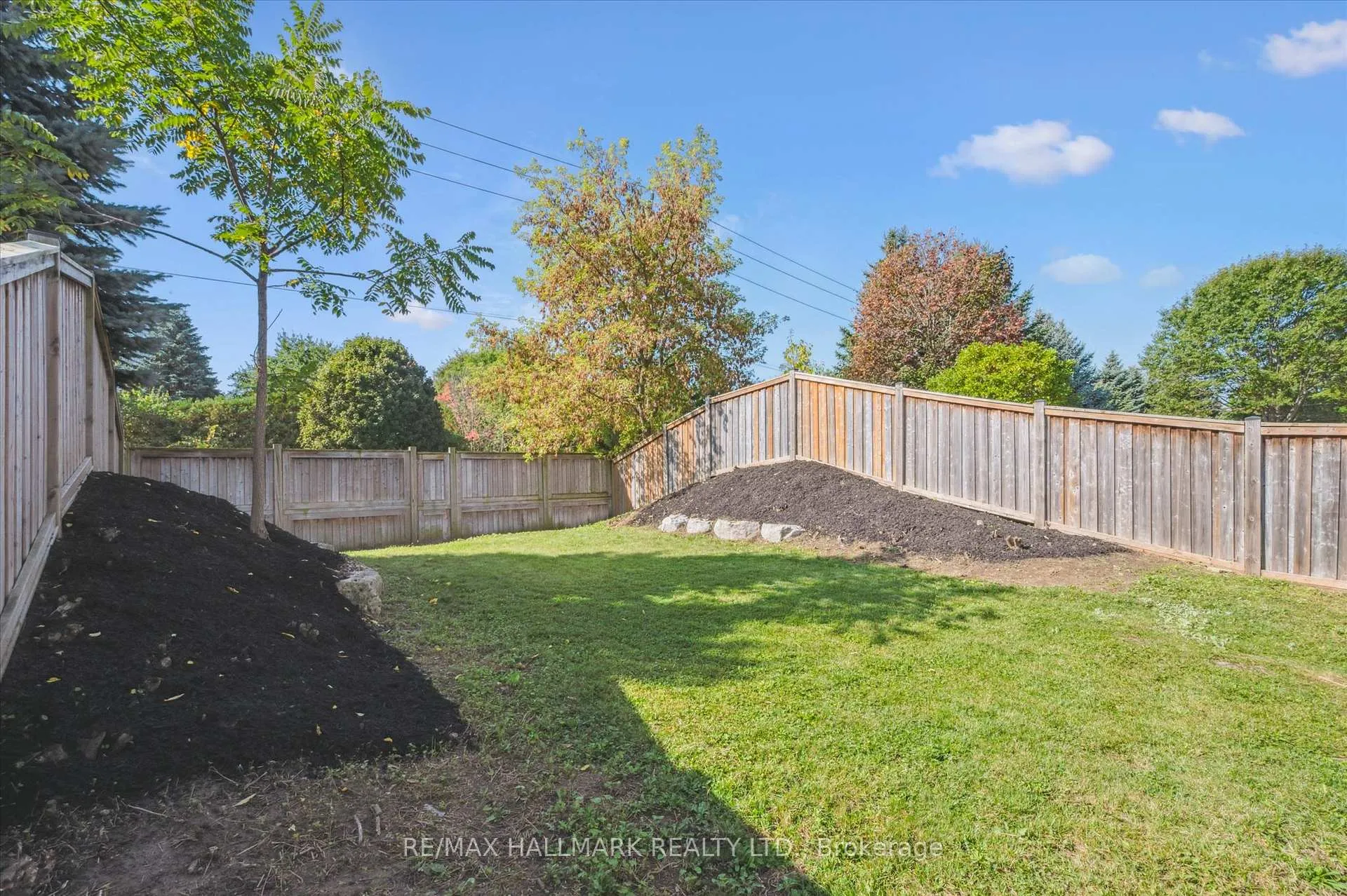 Photo 33 of 503 Brigantine Drive, Waterloo — HOMEH