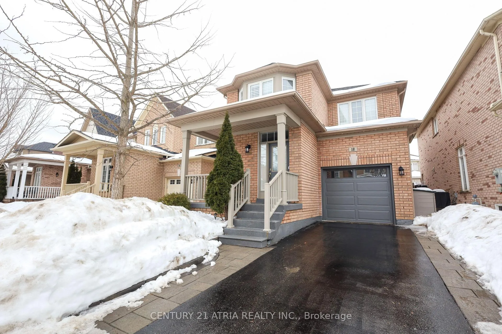 Photo 2 of 18 Clover Street, Markham, Greensborough — HOMEH