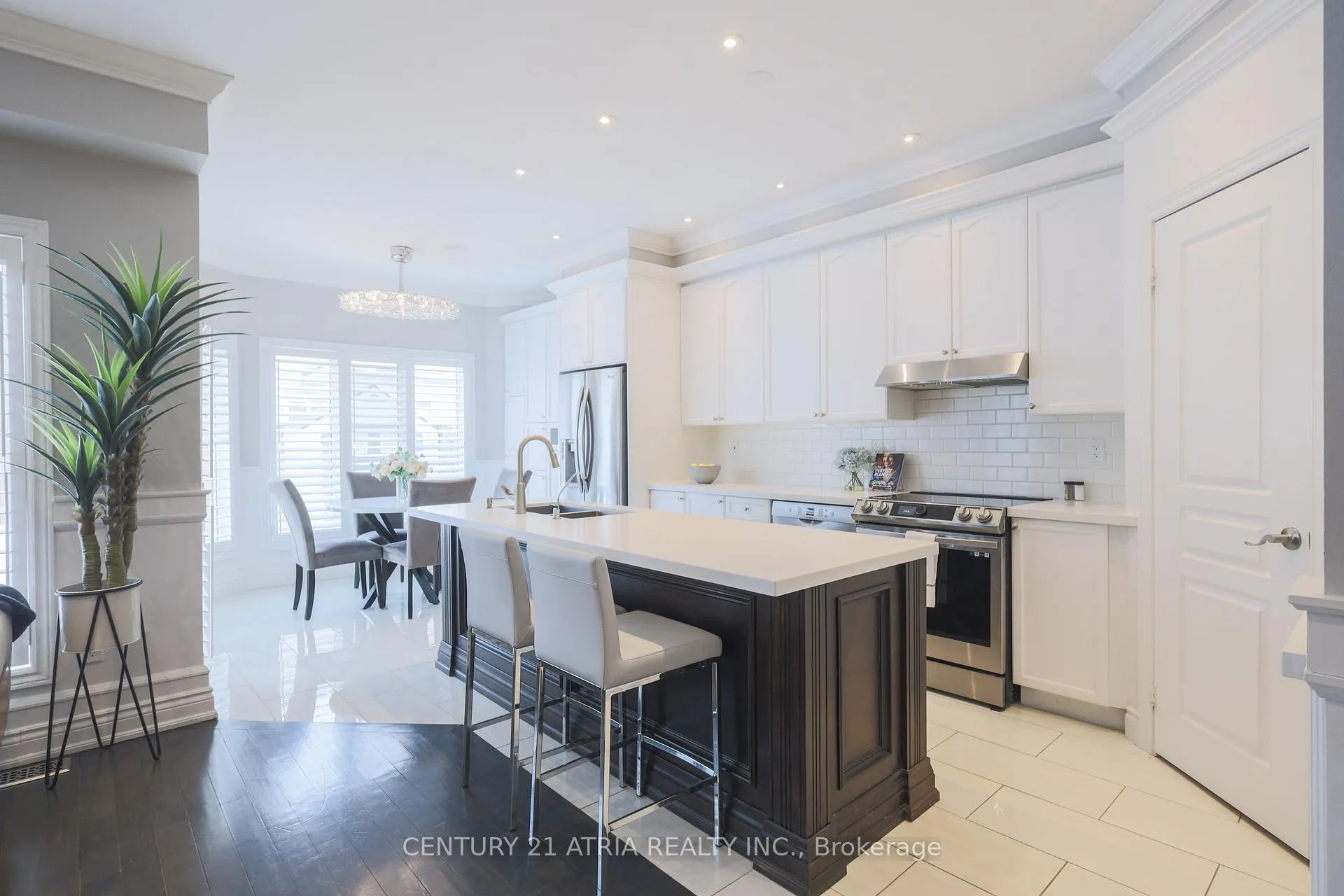 Photo 12 of 18 Clover Street, Markham, Greensborough — HOMEH