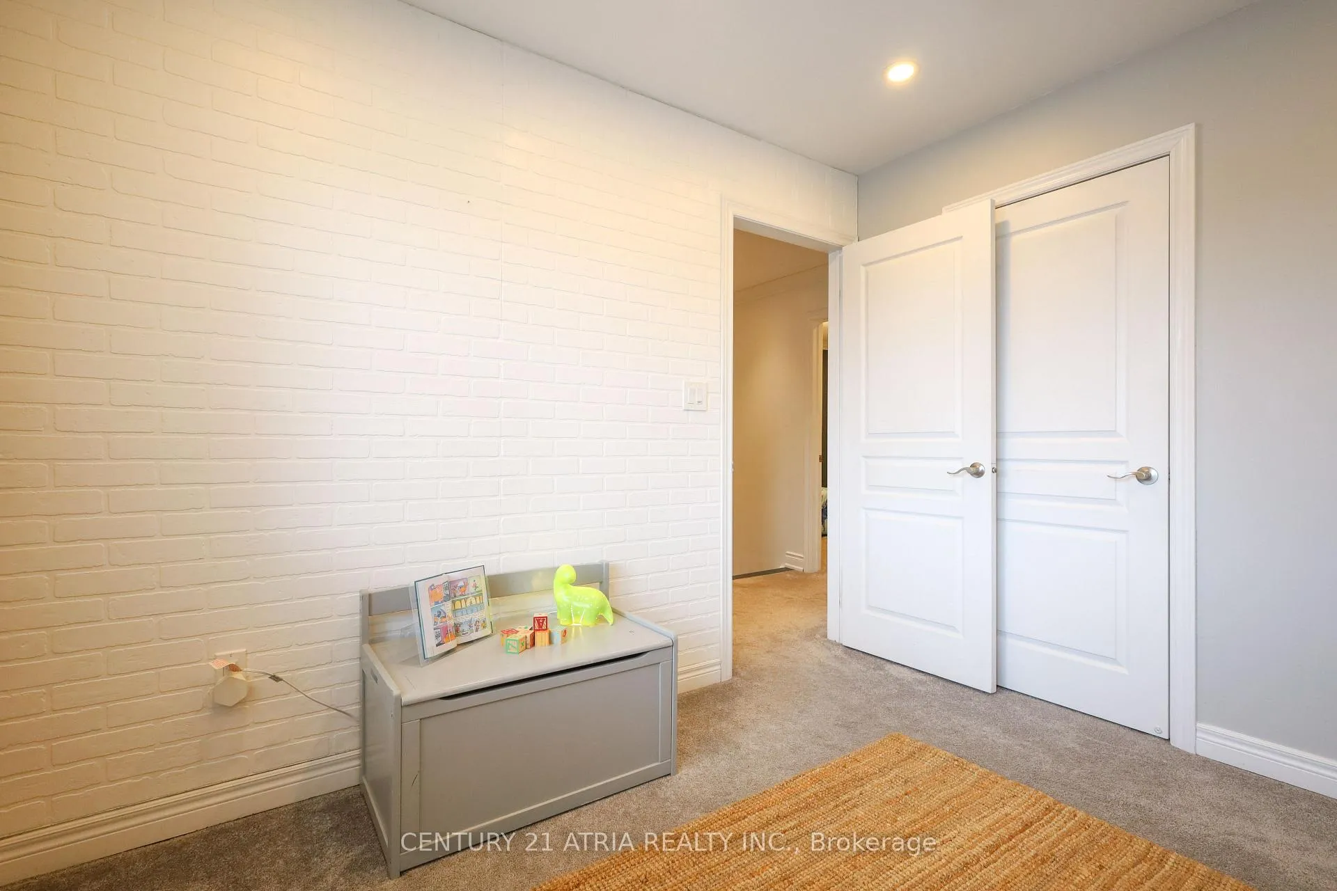 Photo 32 of 18 Clover Street, Markham, Greensborough — HOMEH