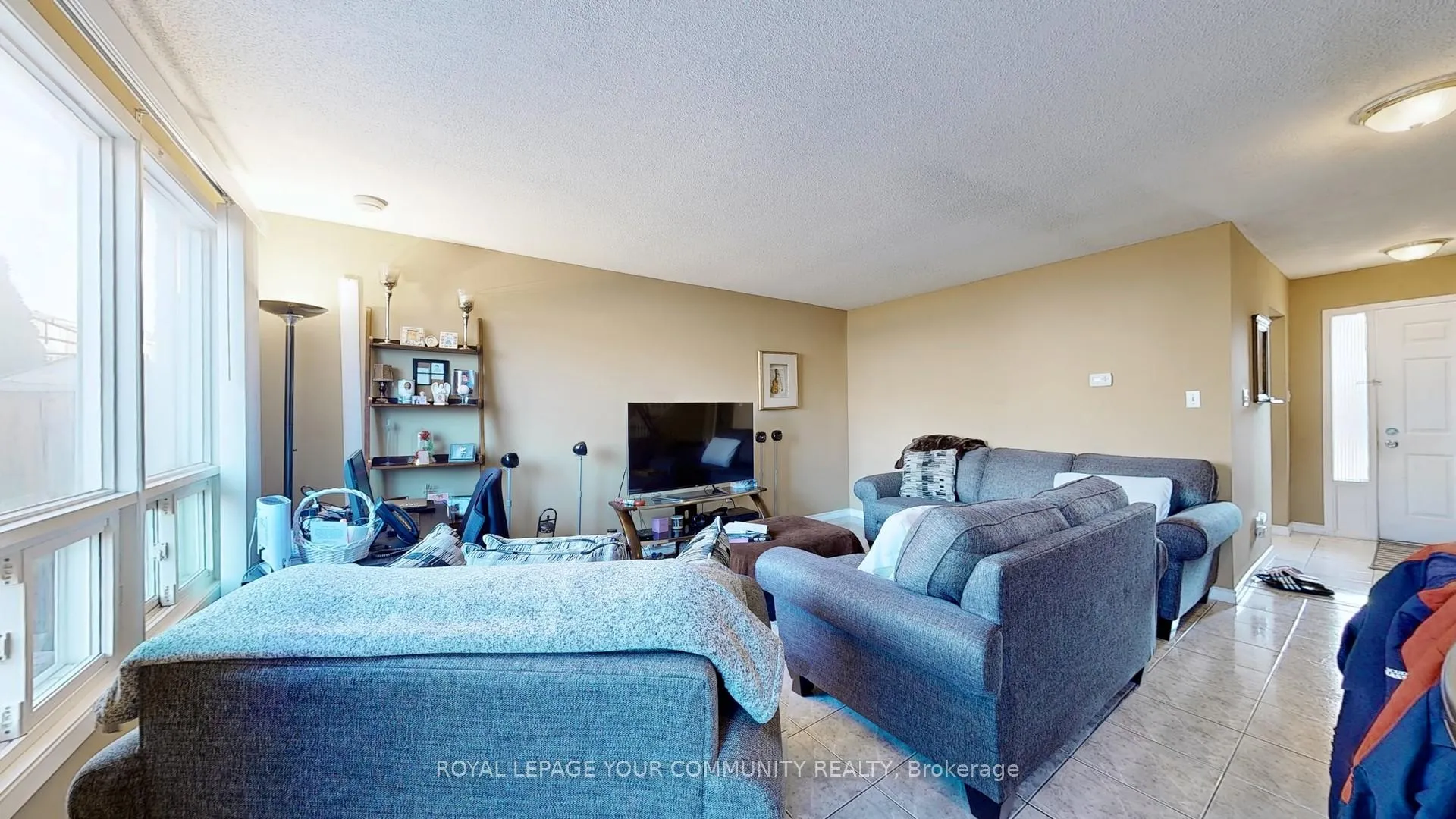 Photo 6 of 86 Andrea Lane, Vaughan, East Woodbridge — HOMEH