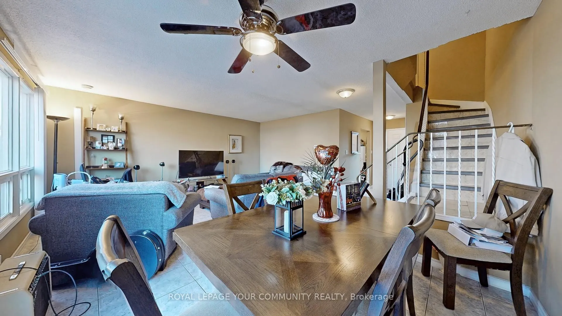 Photo 7 of 86 Andrea Lane, Vaughan, East Woodbridge — HOMEH