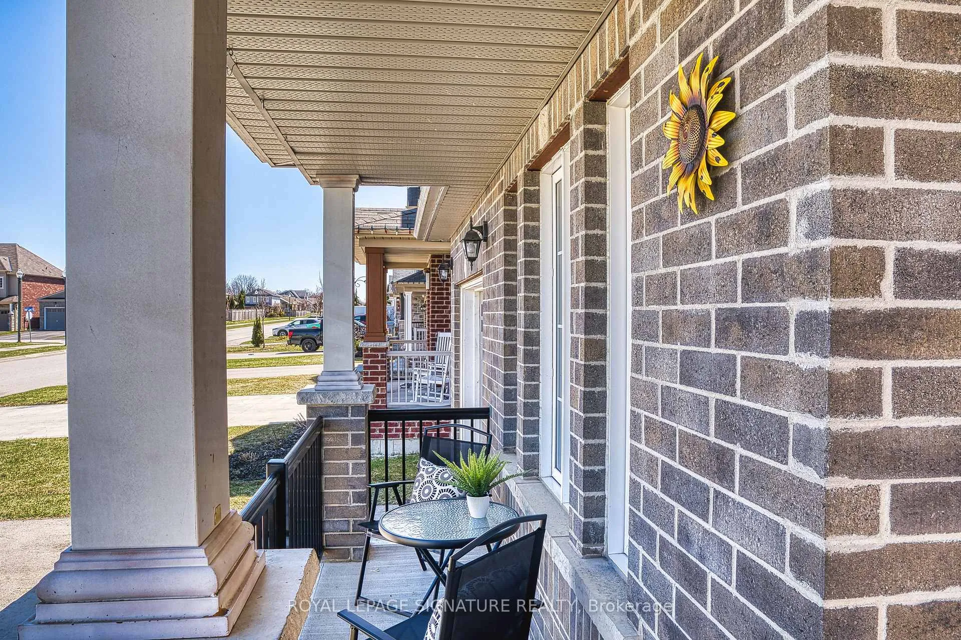 Photo 5 of 410 Armstrong Street W, North Perth, Listowel — HOMEH