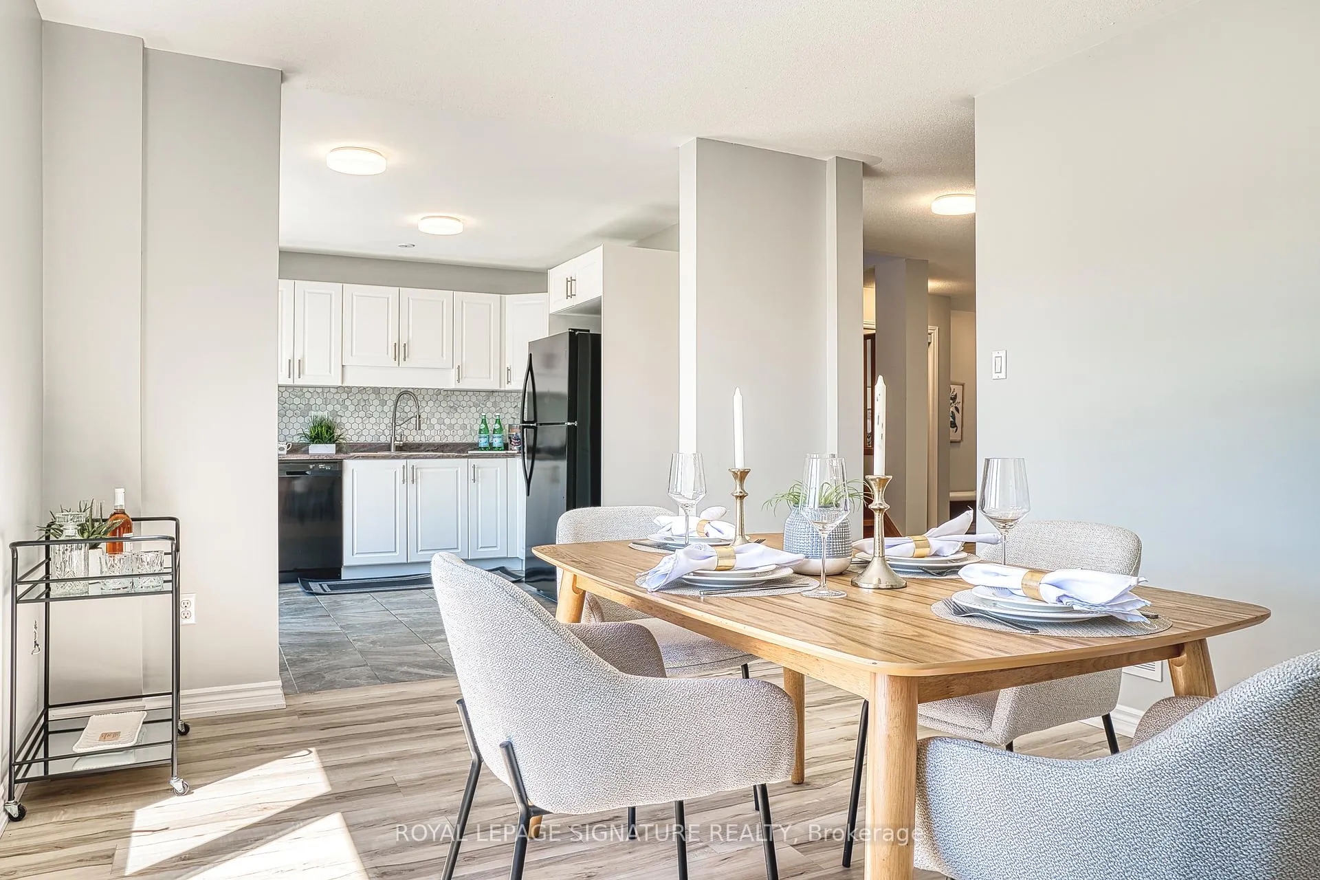 Photo 13 of 410 Armstrong Street W, North Perth, Listowel — HOMEH