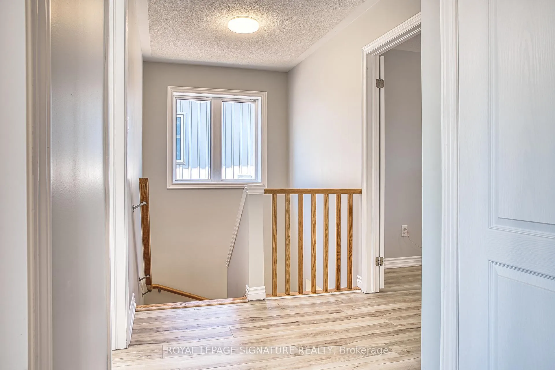 Photo 26 of 410 Armstrong Street W, North Perth, Listowel — HOMEH