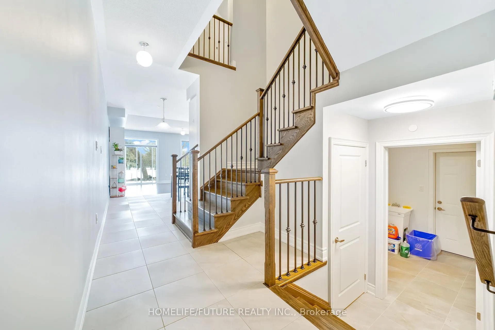 Photo 9 of 29 Erintol Way, Markham, Cedarwood — HOMEH