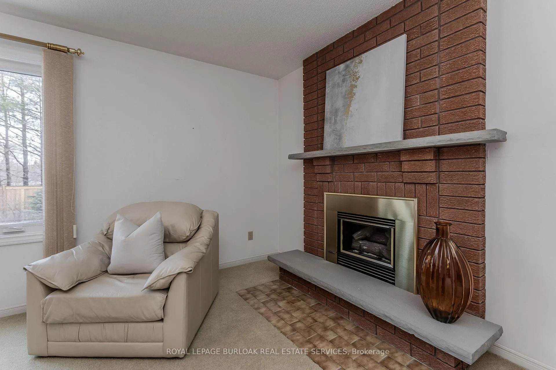 Photo 17 of 460 Hedgerow Lane, Oakville, Wedgewood Creek — HOMEH