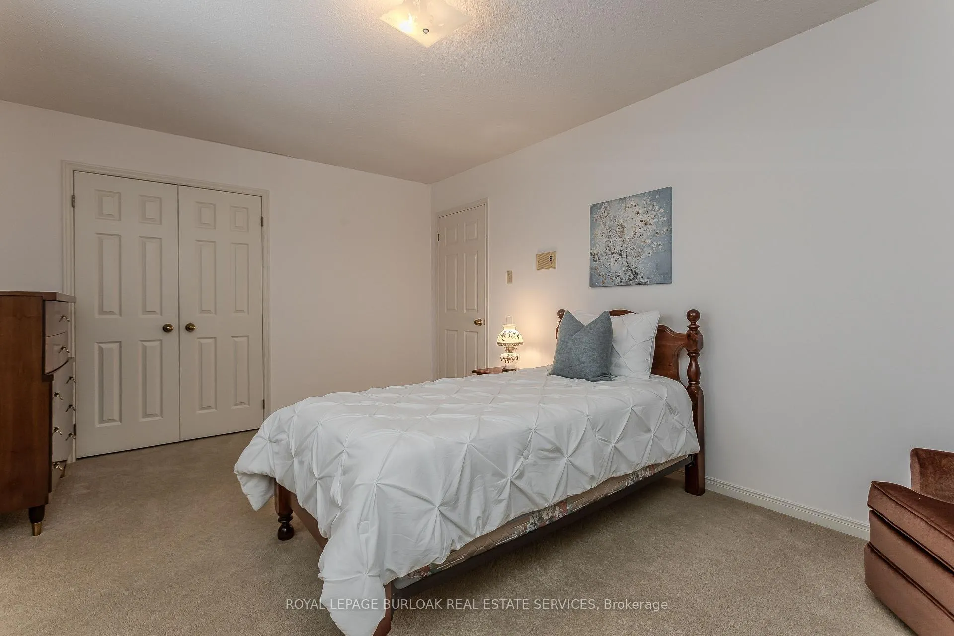 Photo 32 of 460 Hedgerow Lane, Oakville, Wedgewood Creek — HOMEH