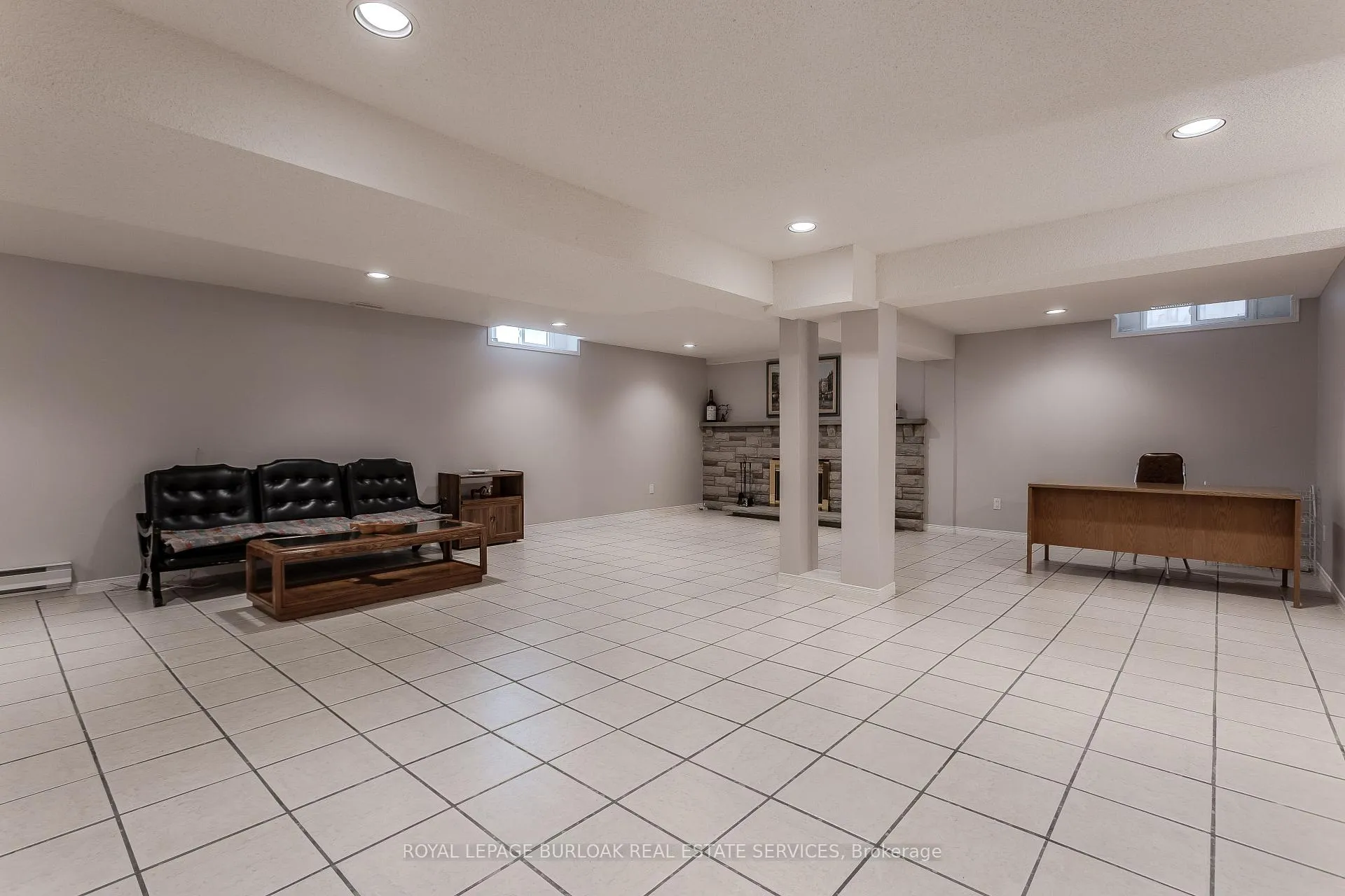 Photo 36 of 460 Hedgerow Lane, Oakville, Wedgewood Creek — HOMEH