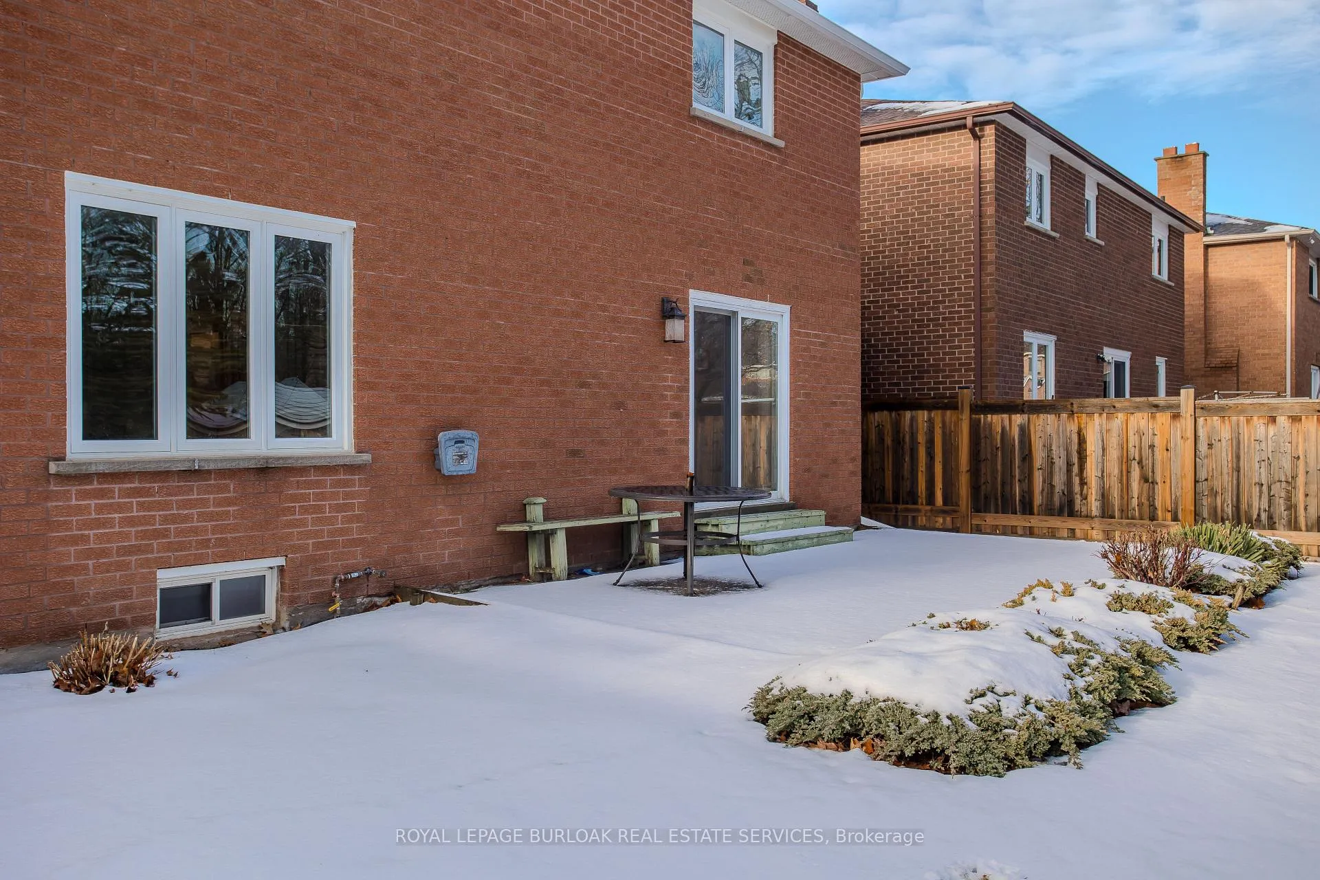 Photo 43 of 460 Hedgerow Lane, Oakville, Wedgewood Creek — HOMEH