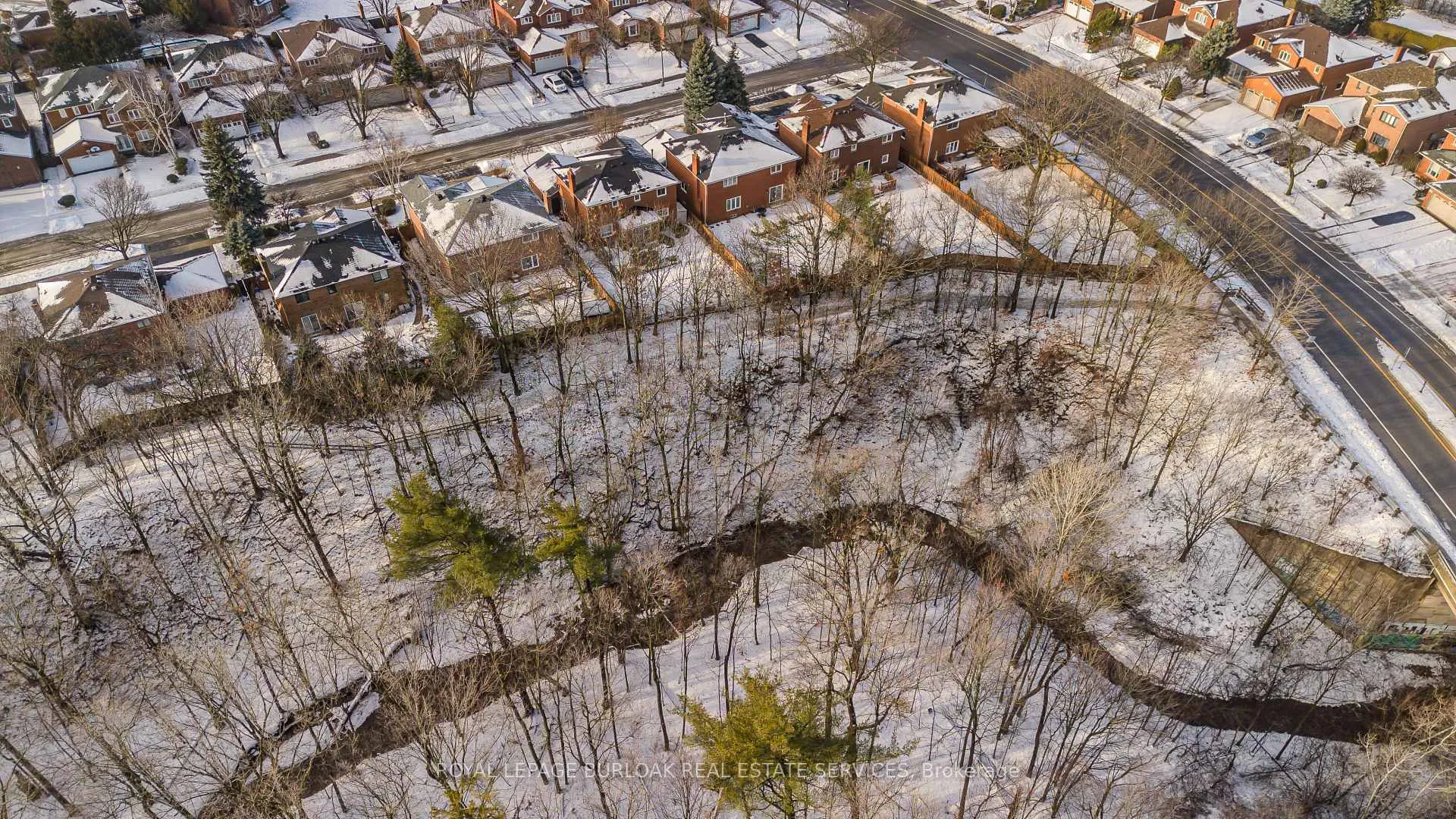 Photo 48 of 460 Hedgerow Lane, Oakville, Wedgewood Creek — HOMEH