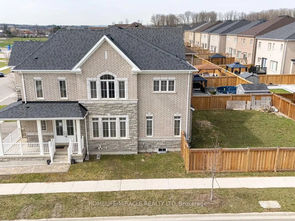 Photo 2 of 52 Albert Spencer Avenue, Caledon, Caledon East — HOMEH