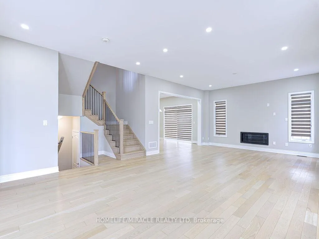 Photo 10 of 52 Albert Spencer Avenue, Caledon, Caledon East — HOMEH