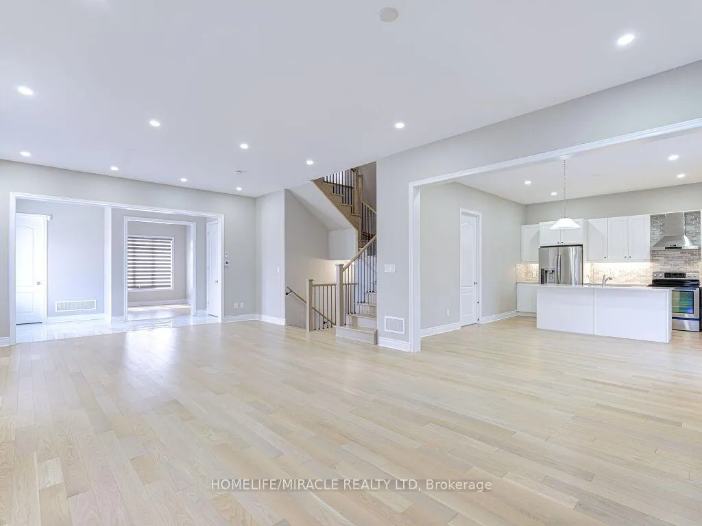 Photo 11 of 52 Albert Spencer Avenue, Caledon, Caledon East — HOMEH