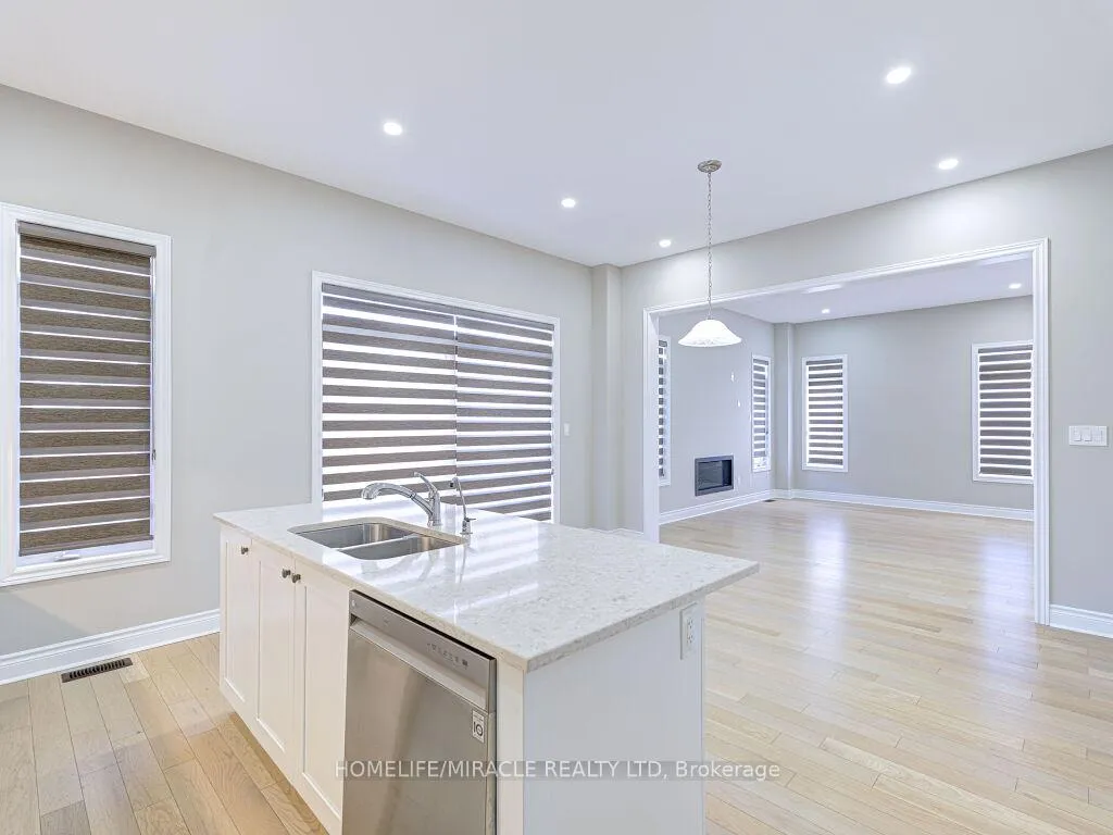 Photo 17 of 52 Albert Spencer Avenue, Caledon, Caledon East — HOMEH