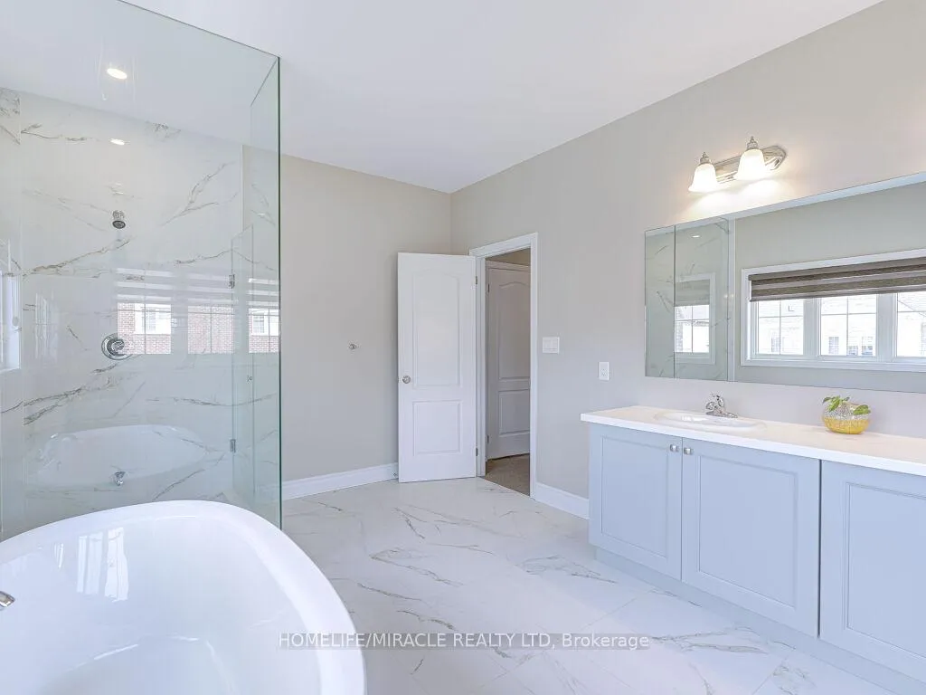 Photo 24 of 52 Albert Spencer Avenue, Caledon, Caledon East — HOMEH