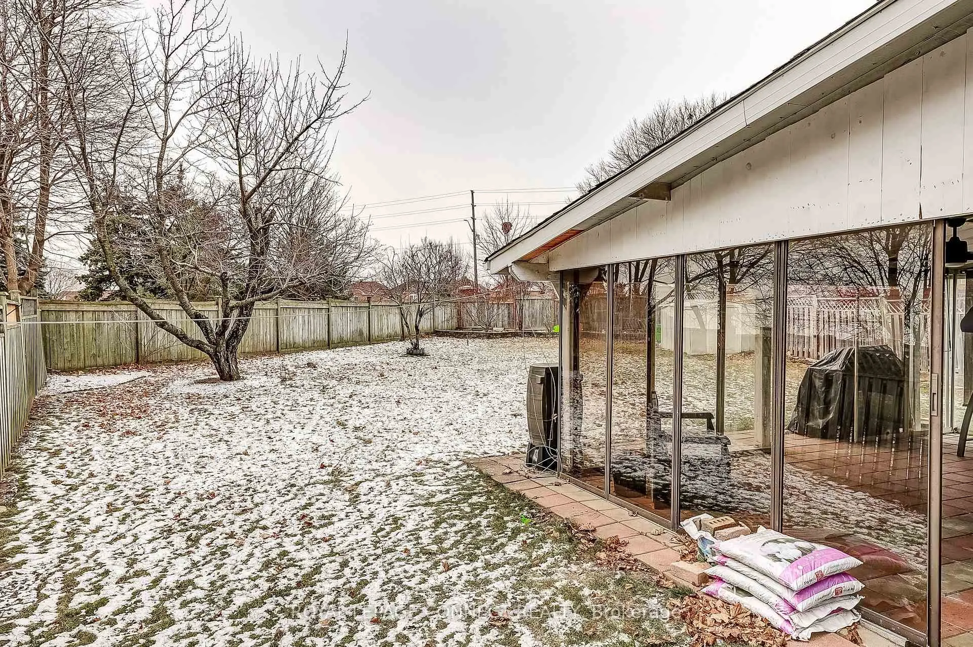 Photo 32 of 44 Goodwood Drive, Markham, Middlefield — HOMEH