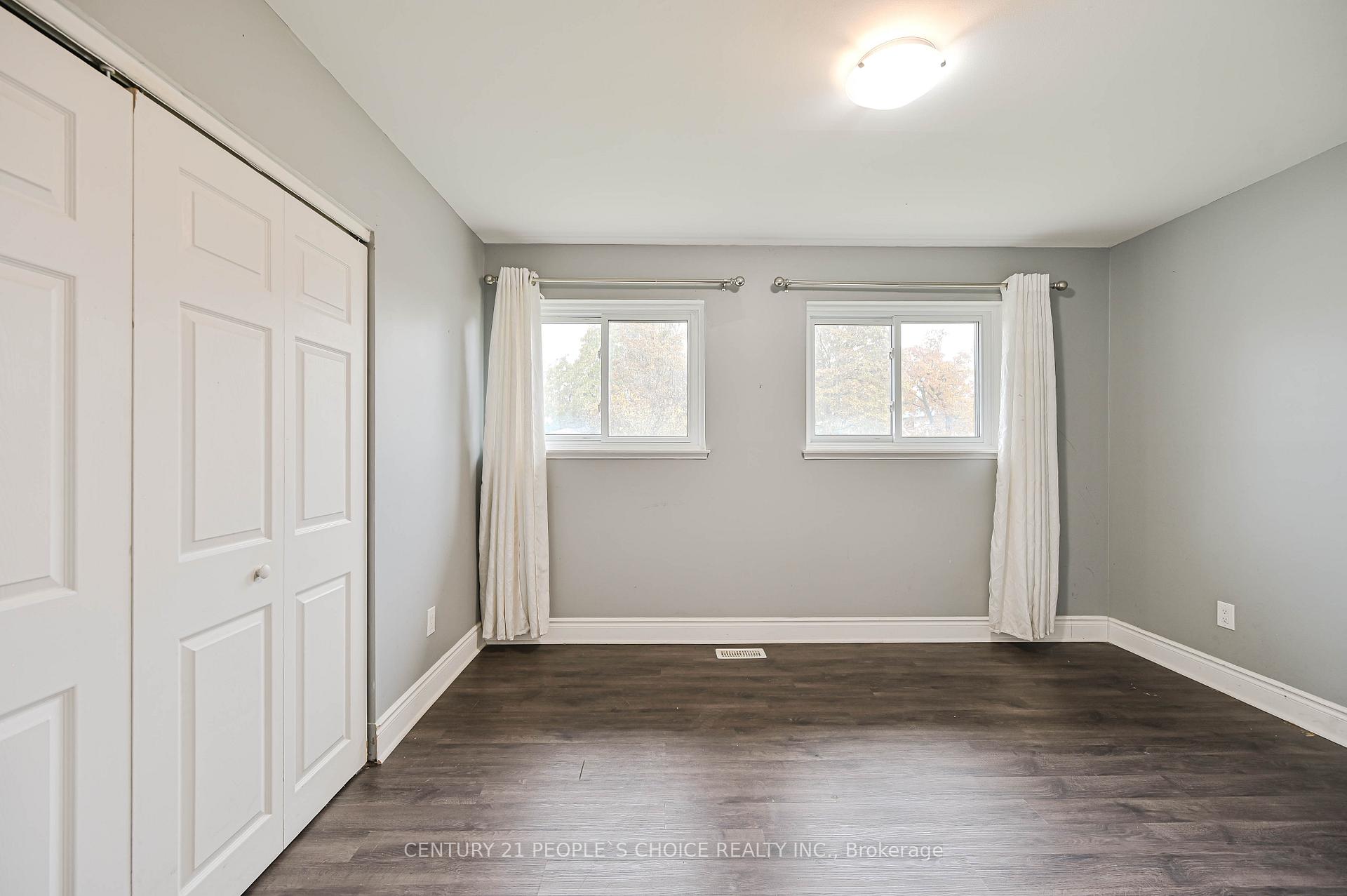 Photo 8 of 21 Cathedral Road, Brampton, Brampton East — HOMEH