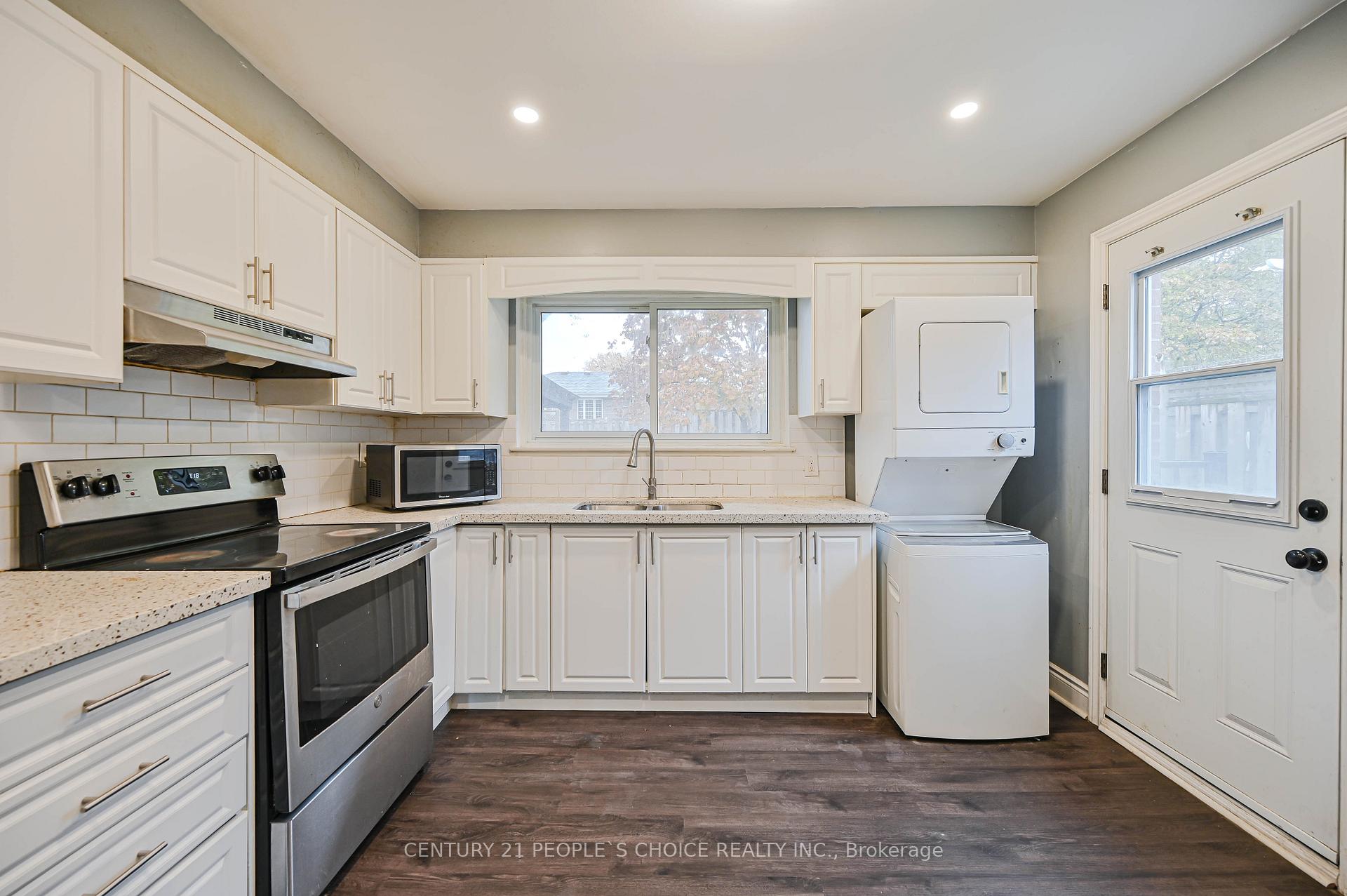 Photo 17 of 21 Cathedral Road, Brampton, Brampton East — HOMEH