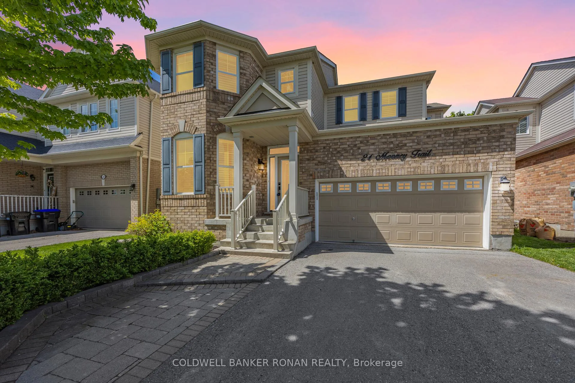 Photo 1 of 21 Mooney Trail, New Tecumseth, Alliston — HOMEH