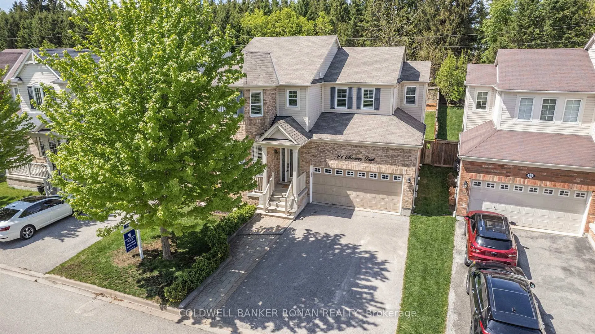 Photo 5 of 21 Mooney Trail, New Tecumseth, Alliston — HOMEH