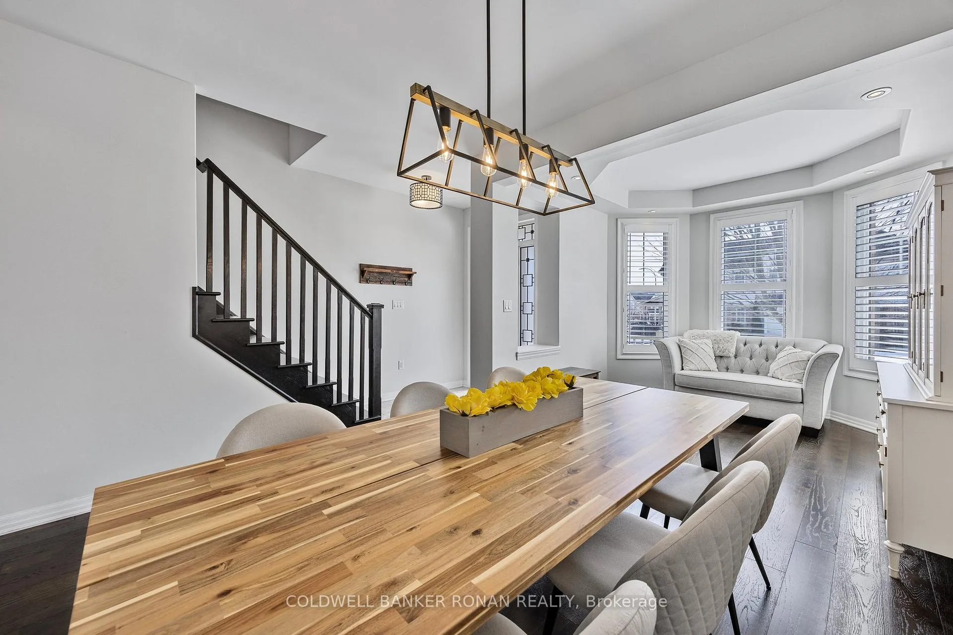 Photo 10 of 21 Mooney Trail, New Tecumseth, Alliston — HOMEH