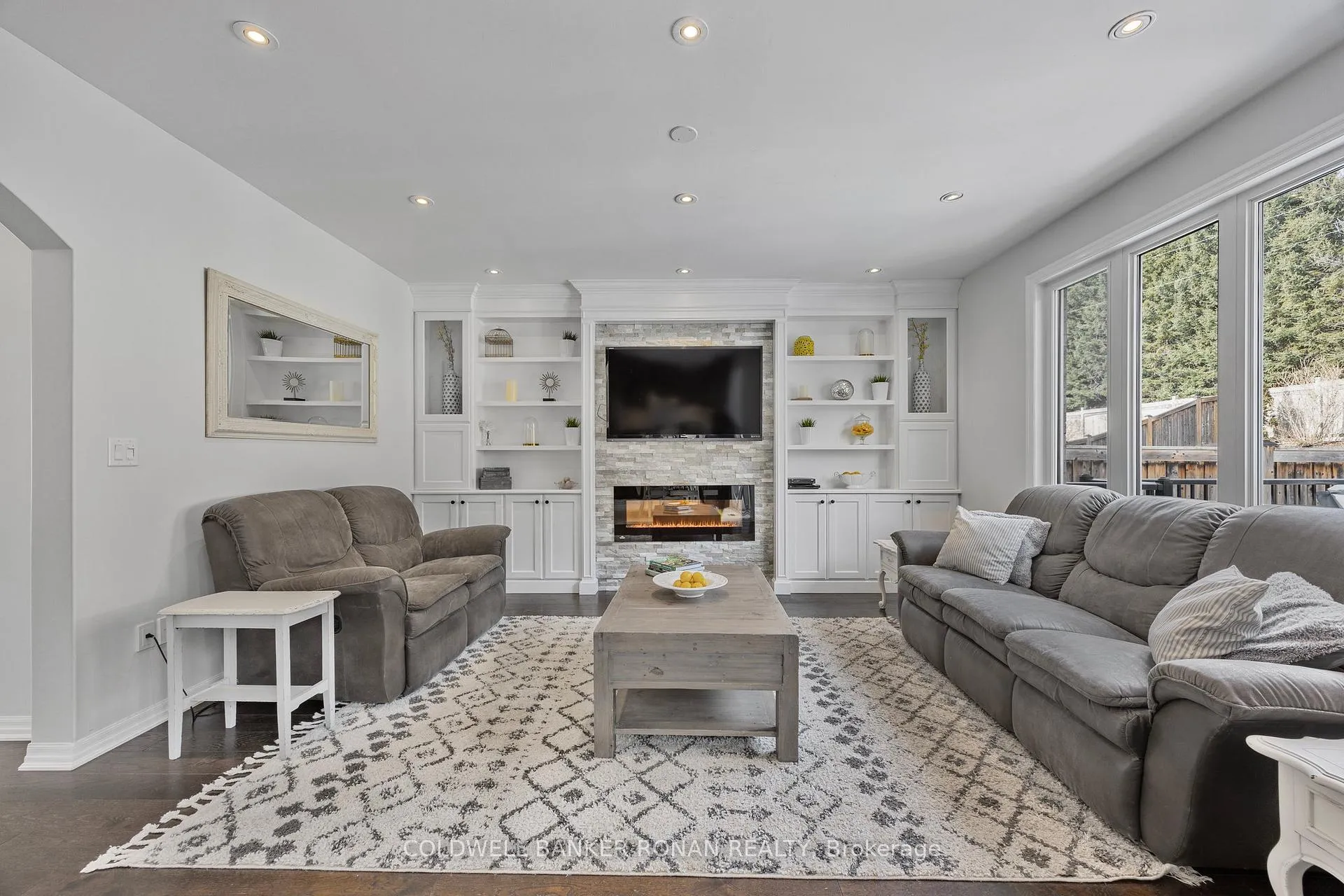 Photo 13 of 21 Mooney Trail, New Tecumseth, Alliston — HOMEH