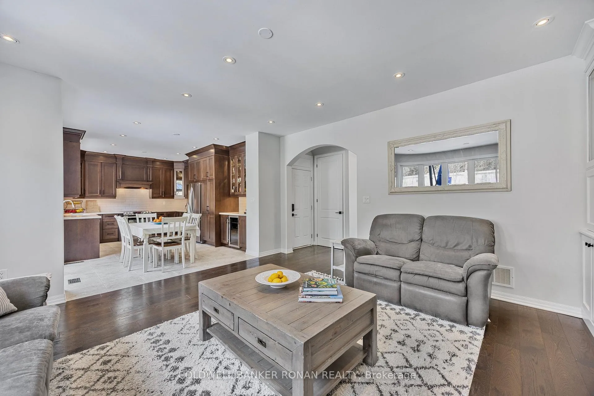 Photo 15 of 21 Mooney Trail, New Tecumseth, Alliston — HOMEH