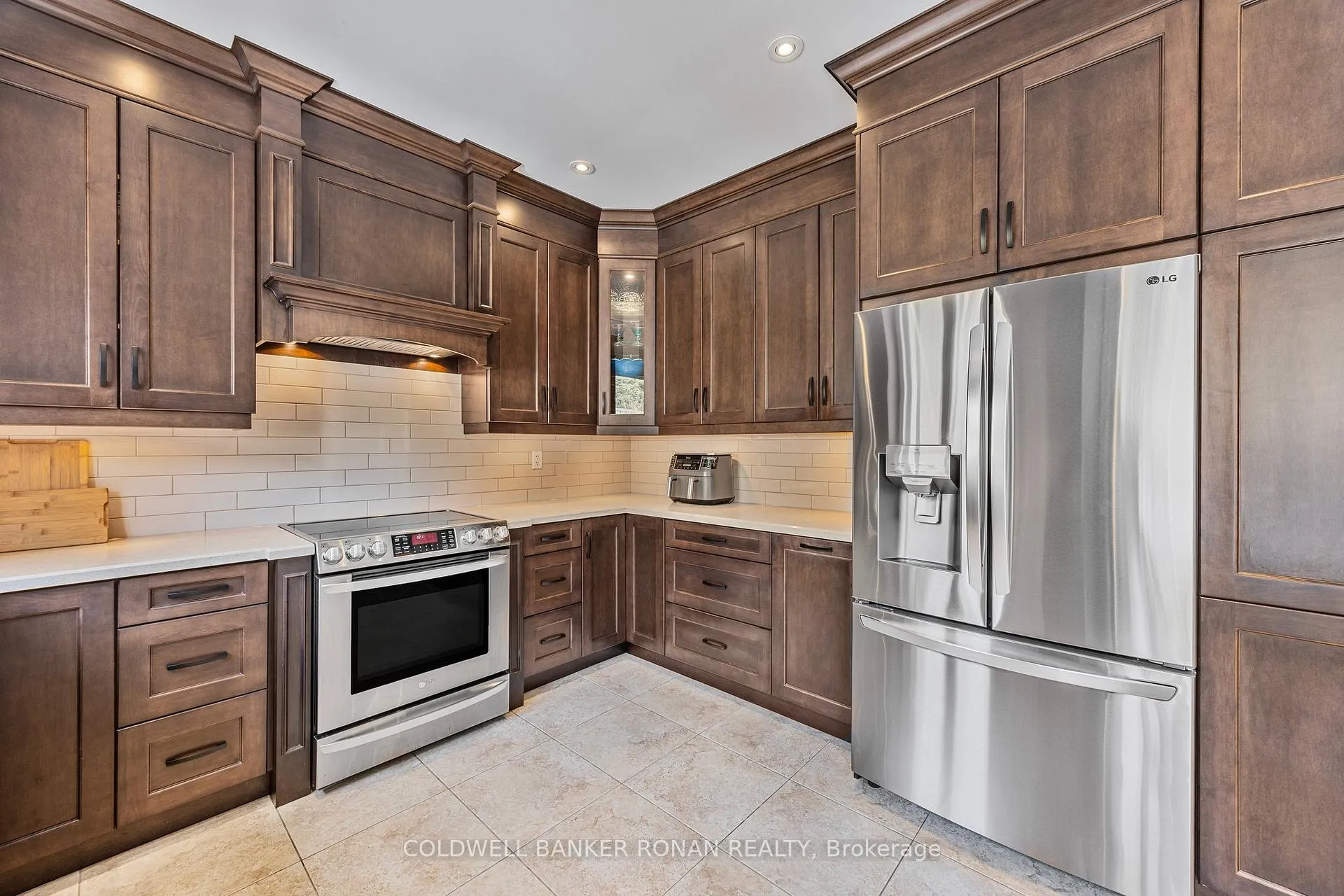 Photo 20 of 21 Mooney Trail, New Tecumseth, Alliston — HOMEH