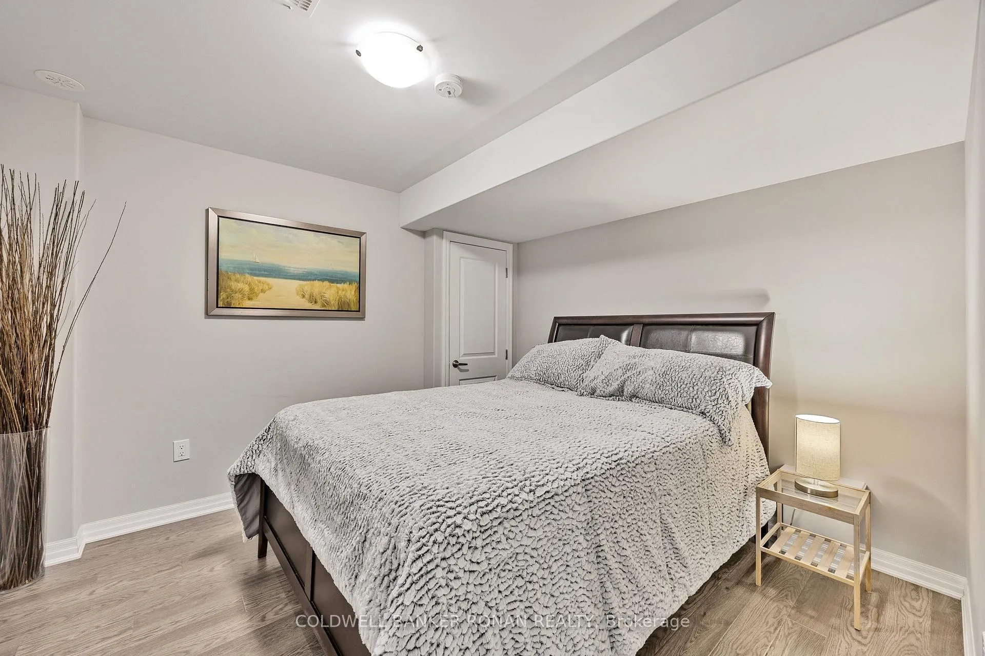 Photo 44 of 21 Mooney Trail, New Tecumseth, Alliston — HOMEH
