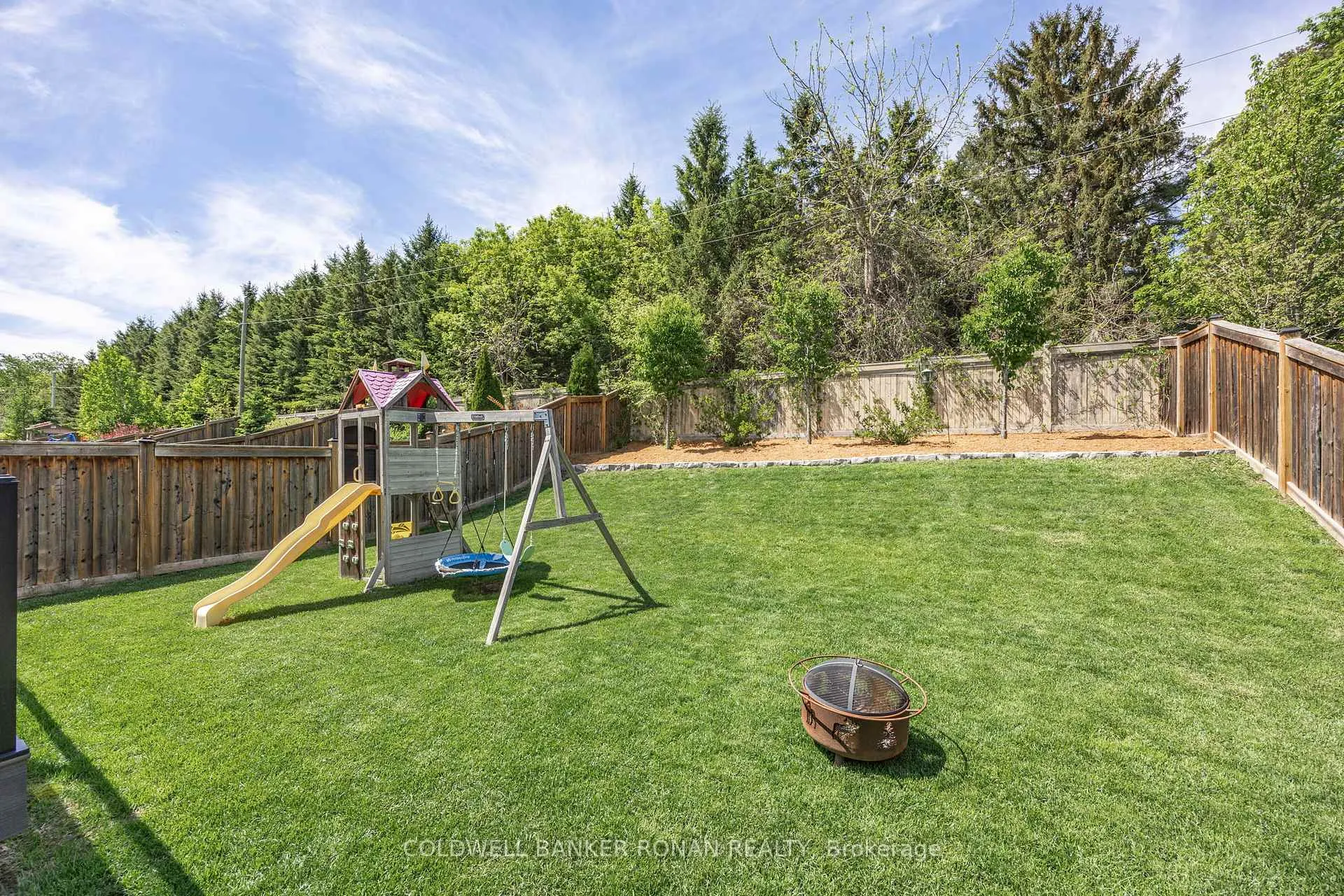 Photo 49 of 21 Mooney Trail, New Tecumseth, Alliston — HOMEH