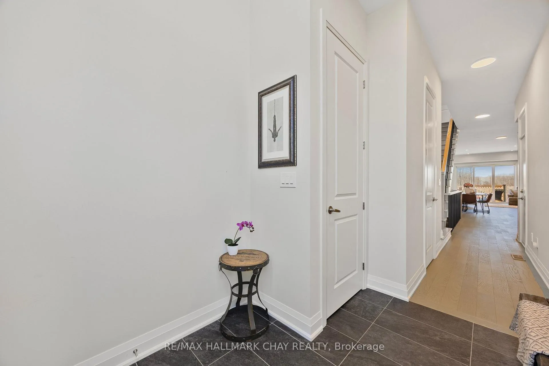 Photo 6 of 3 Waterview Lane, Clarington, Newcastle — HOMEH