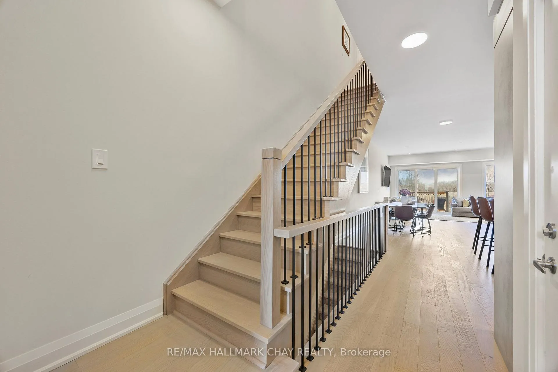 Photo 20 of 3 Waterview Lane, Clarington, Newcastle — HOMEH